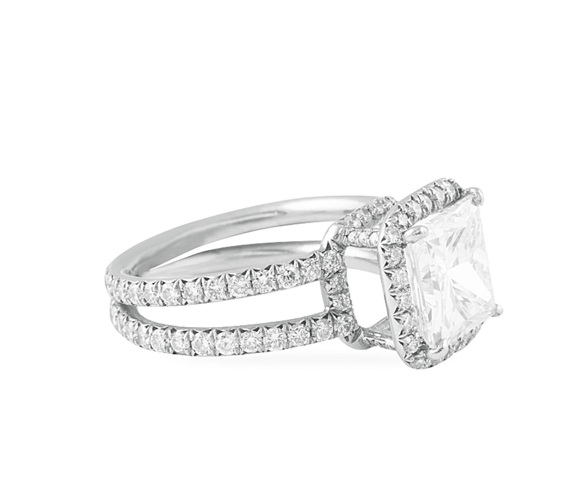 Bague de fiançailles en platine avec diamant taille princesse de 3,00 carats certifié GIA Neuf - En vente à New York, NY