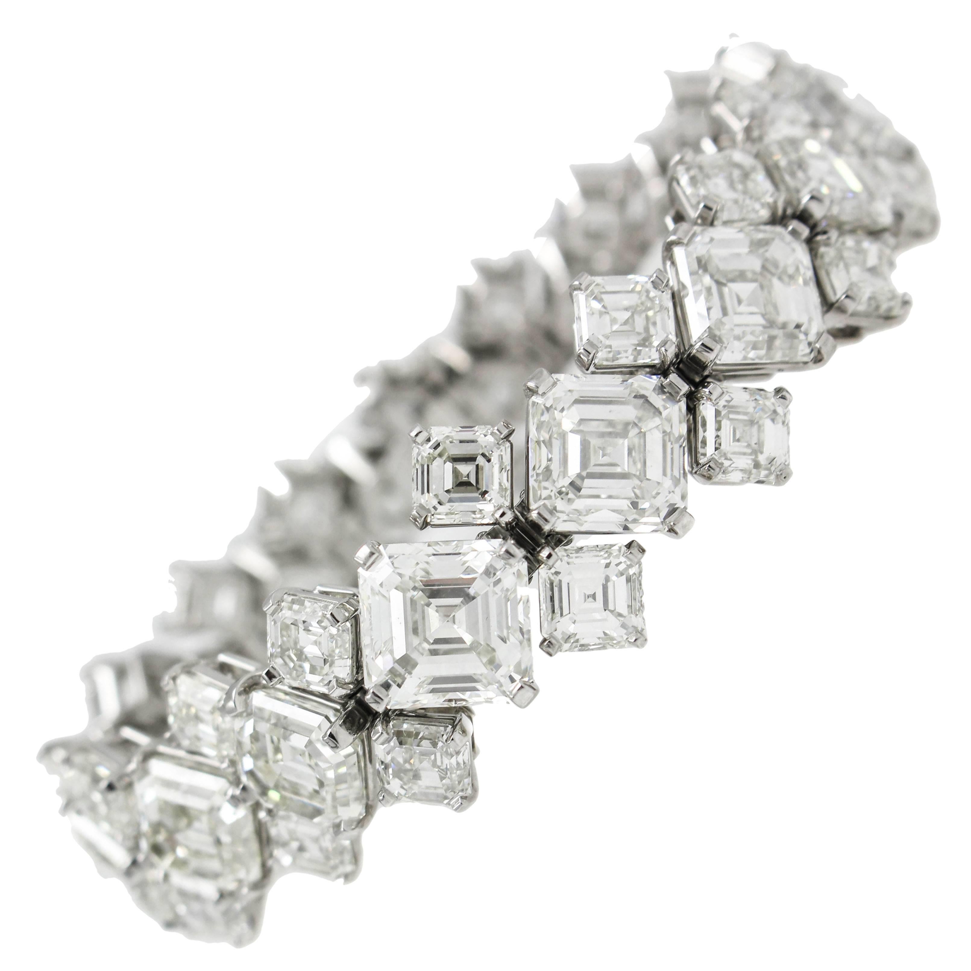 87,70 Karat GIA-zertifiziertes Platinarmband mit Diamanten im Asscher-Schliff im Zustand „Neu“ im Angebot in New York, NY