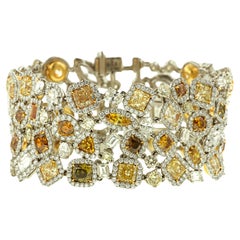 Diana M. Platin-Diamantarmband in mehrfarbigem und mehrförmigem Design mit 58 Karat