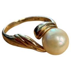 14k Yellow Gold Akoya Pearl Bypass Ring