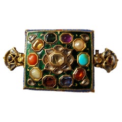Pulsera tipo brazalete Navratna de oro de 22 quilates de la época mogol de la India, del siglo XVIII