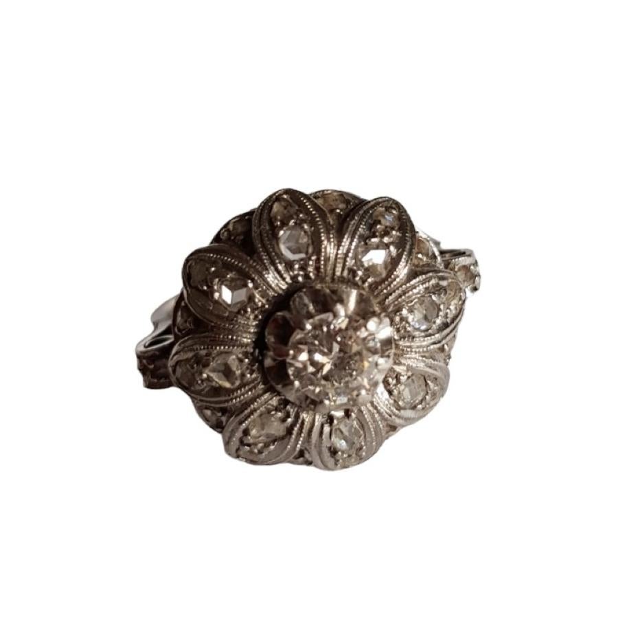 Edwardianischer Diamant-Cluster-Ring in Platin, ca. 1910 im Angebot 2