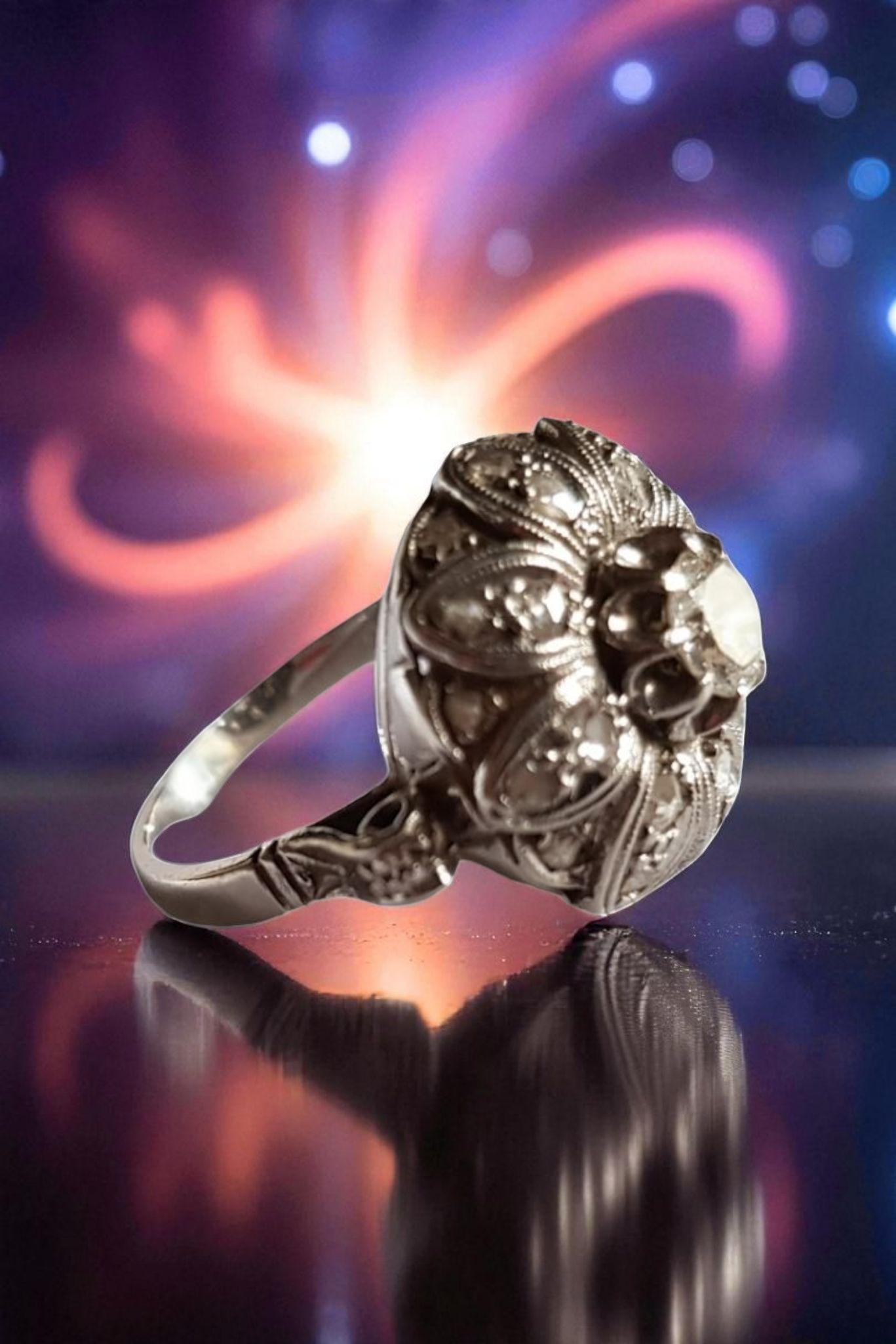 Edwardianischer Diamant-Cluster-Ring in Platin, ca. 1910 im Zustand „Gut“ im Angebot in OVIEDO, AS