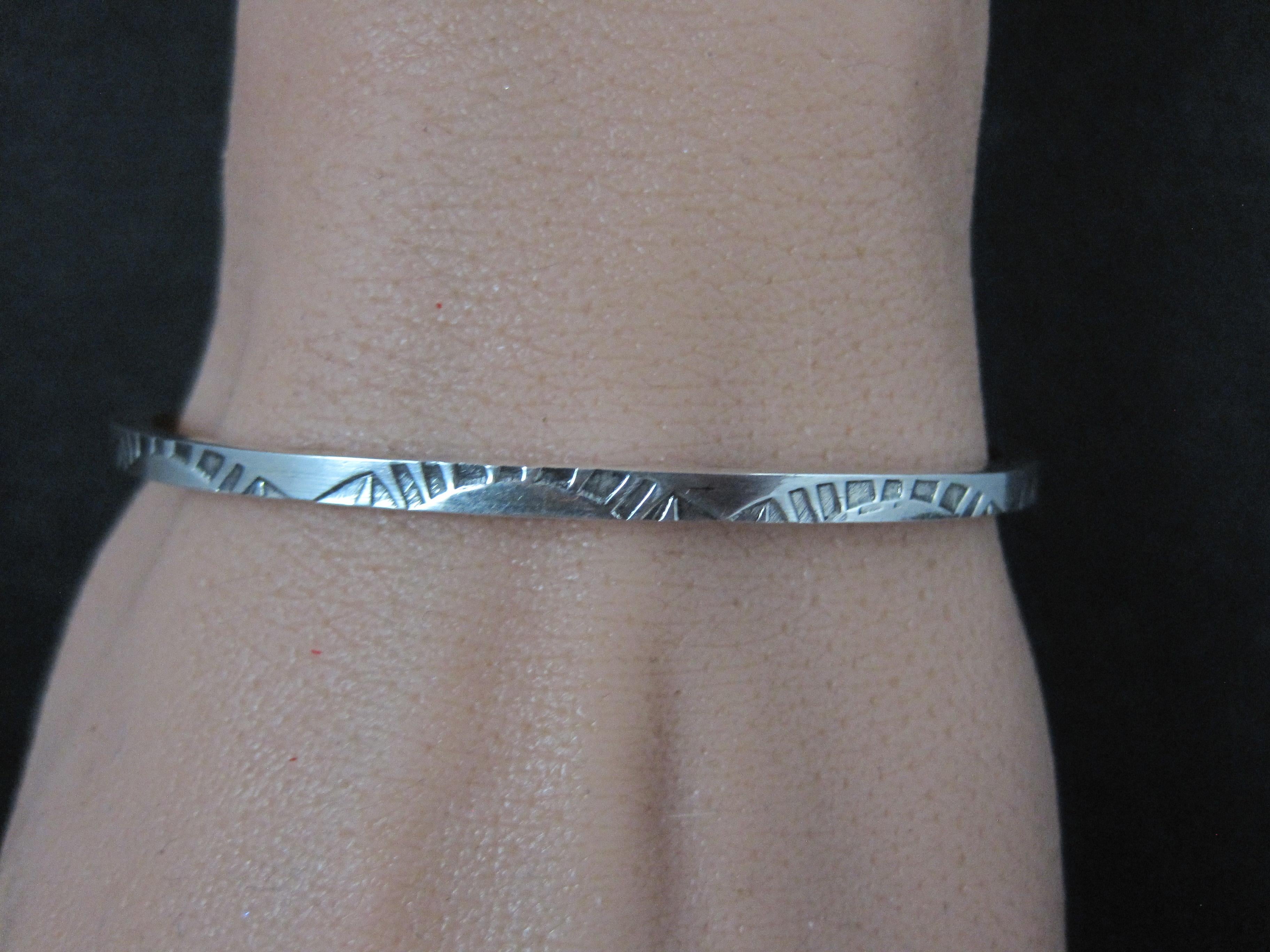 Bracciale in argento vintage del sud-ovest da 6 pollici TAHE in vendita 2