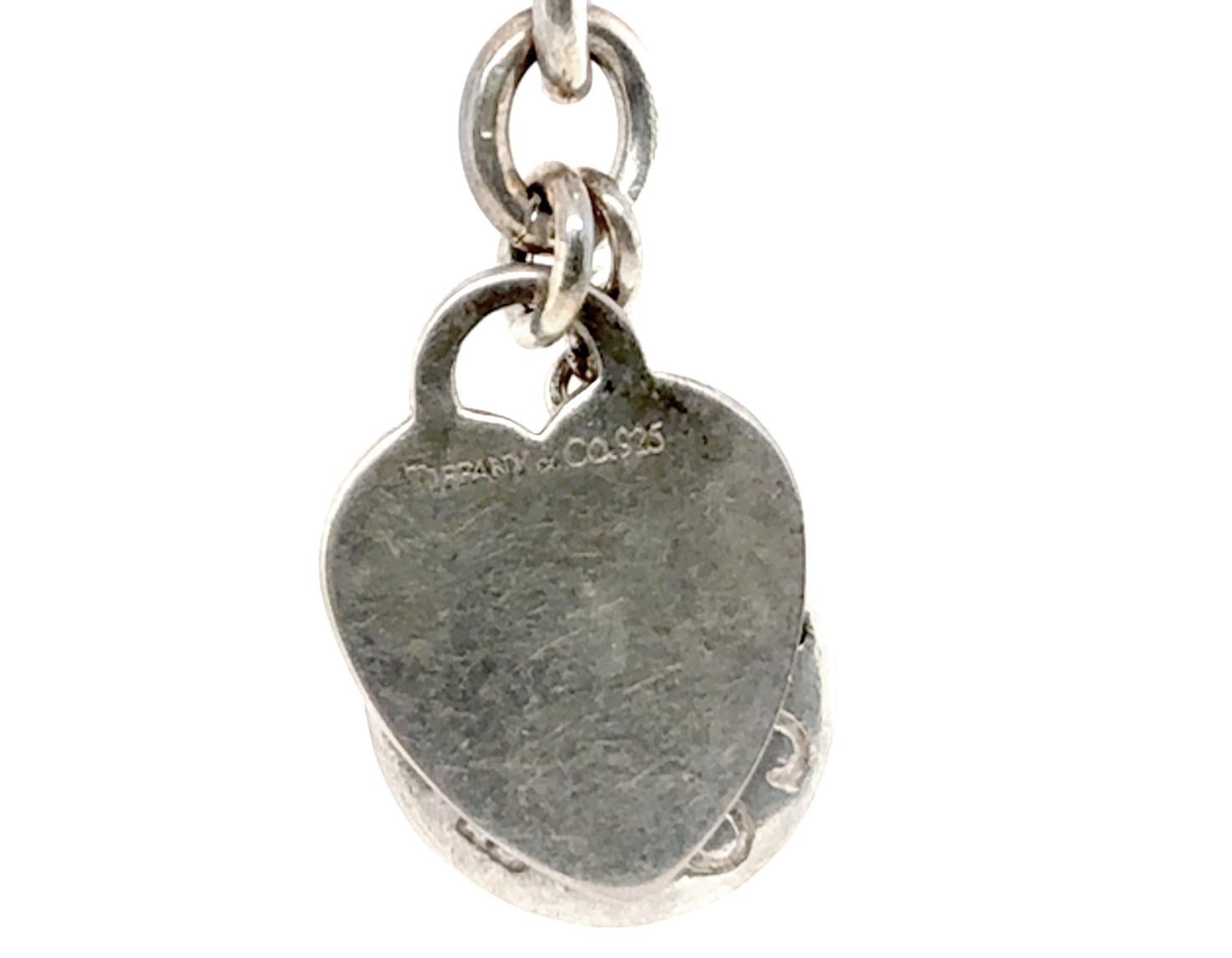 Tiffany & Co. Ciondolo a forma di cuore vuoto in argento 925 da 16 pollici



100% autentica Tiffany & Co. Collana con etichetta a forma di cuore

L'etichetta è vuota, pronta per essere incisa

Classica chiusura a ginocchiera

Argento

Condizioni