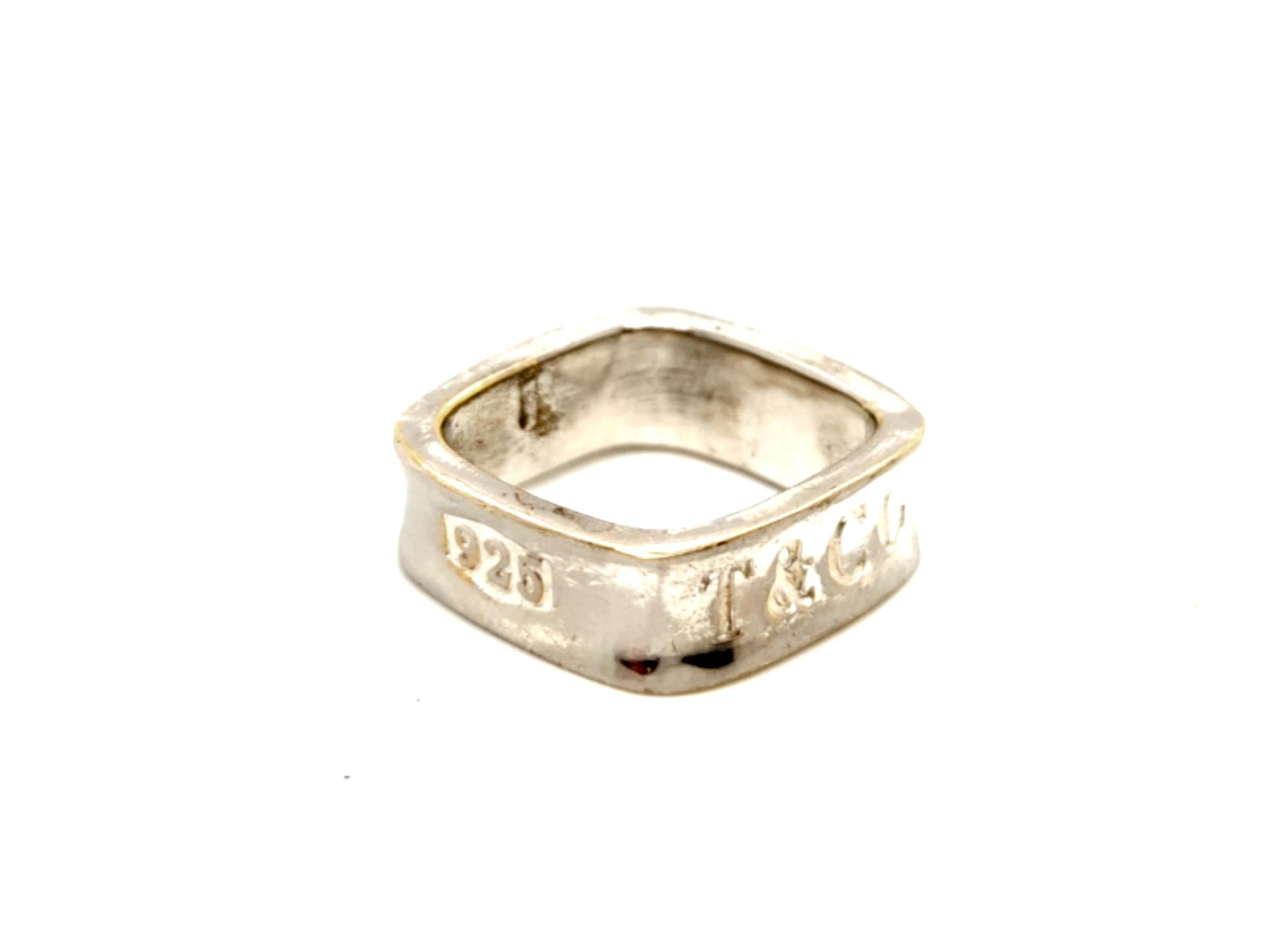 Tiffany & Co. T & Co. 1837 Fascia per anniversario di matrimonio in argento sterling 7mm Taglia 7


100% Autentico Tiffany & Co. Fascia quadrata in argento sterling

Collezione AT&T 1837

Argento

Condizioni eccellenti

***800***322***8700