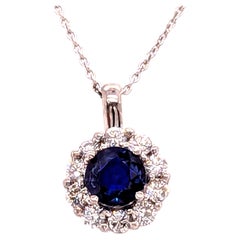 Ciondolo con zaffiro e diamanti a corona, zaffiro estratto da 1,57 ct, oro bianco 14K, nuovo di zecca