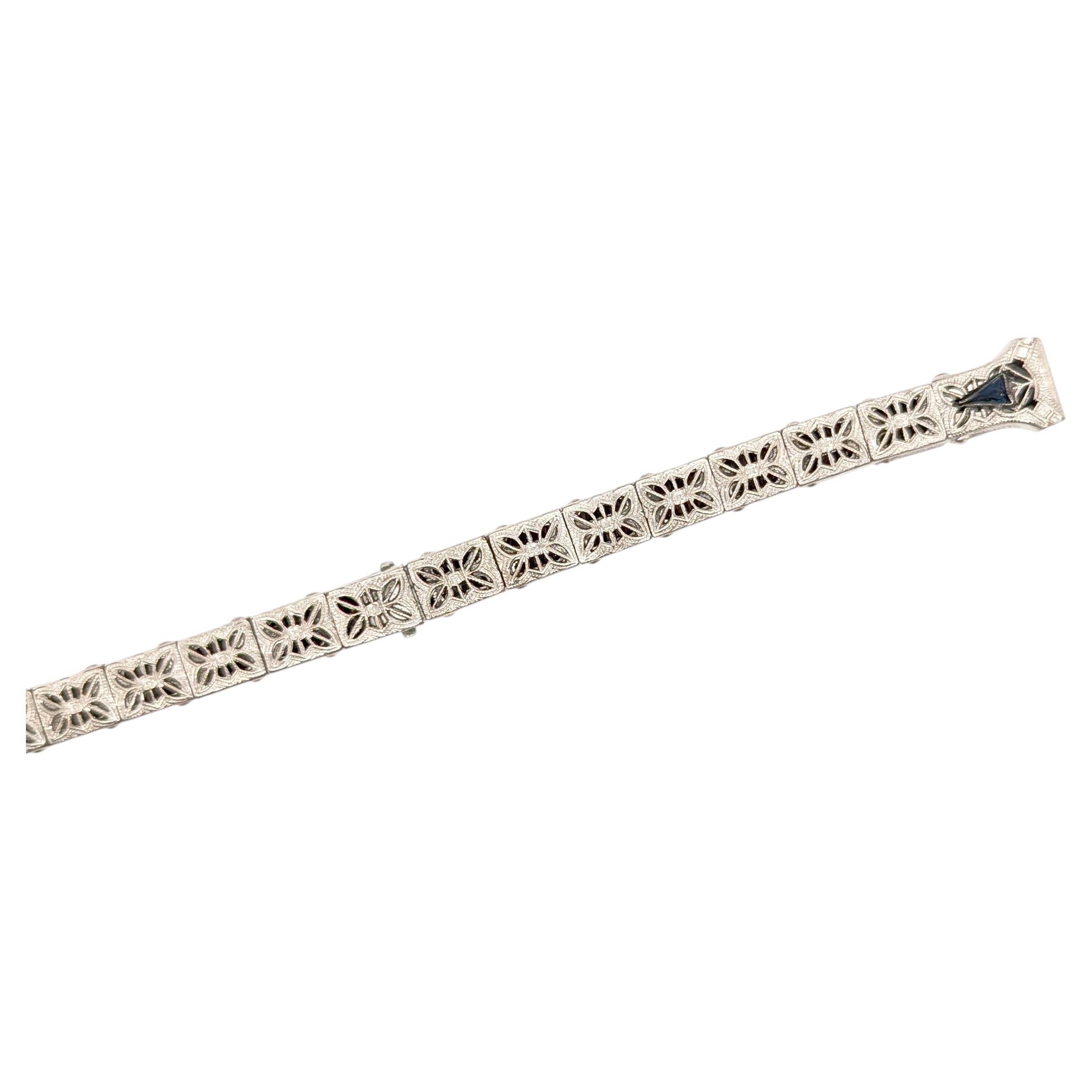 Montre pour femme Art déco en filigrane, bracelet extensible, saphir, modèle original des années 1920-1930 en vente