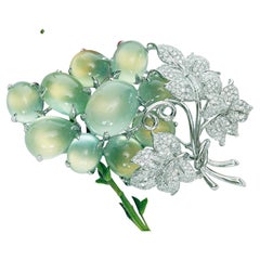 Wine Lover Prehnite Brilliant Brooch with Pendant 70 ct 2.19 ct TW / VV Magnific