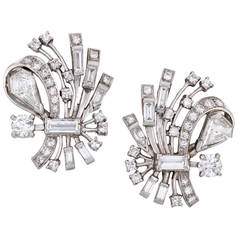 Past Era Art Deco Diamond Platinum Stylized Bouquet Earrings 5