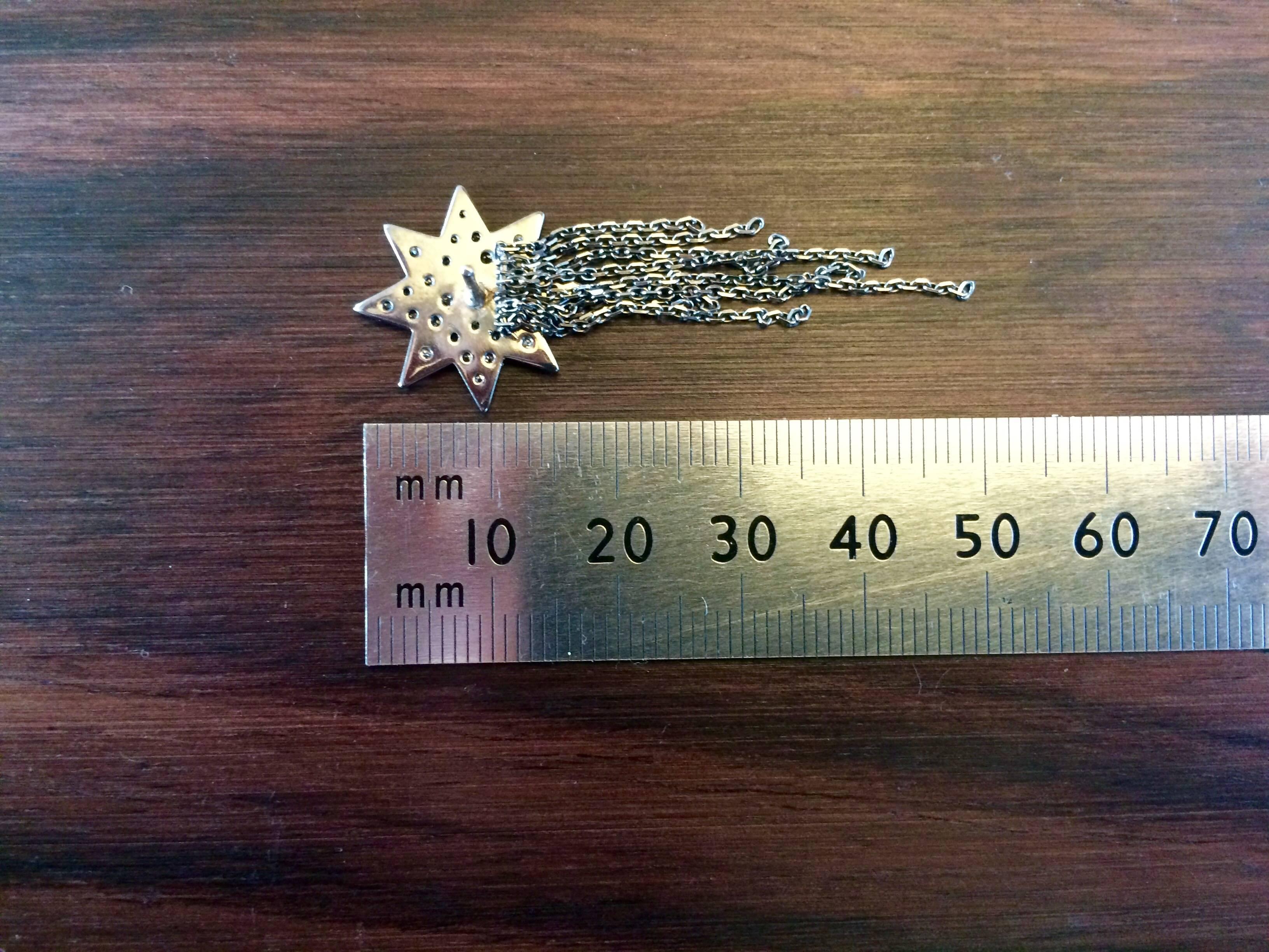 Ana de Costa Blackened White Gold Round White Diamond Star Drop Chain Earrings (Zeitgenössisch) im Angebot