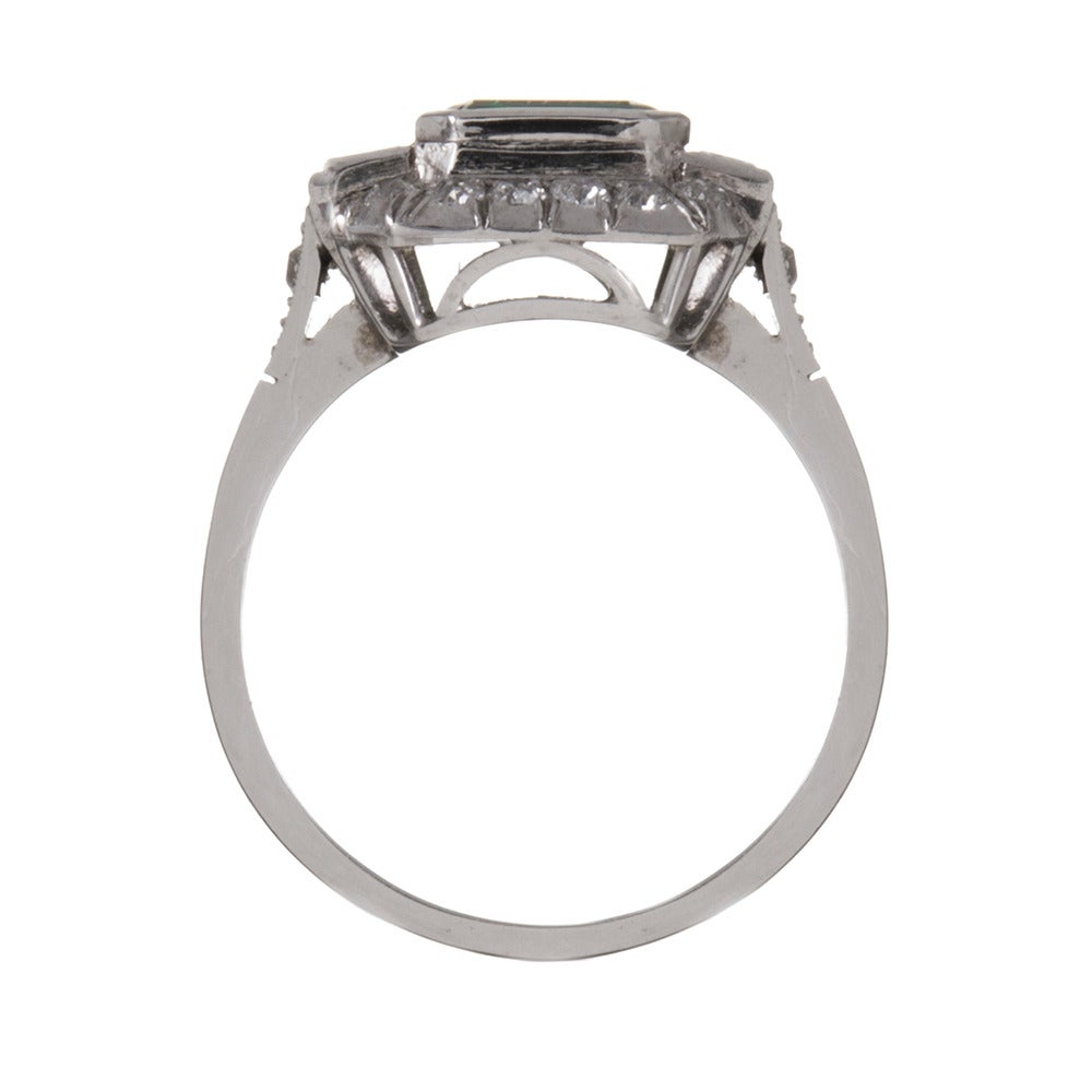 Women's Art Deco 1.50 Carat Emerald Diamond Platinum Ring