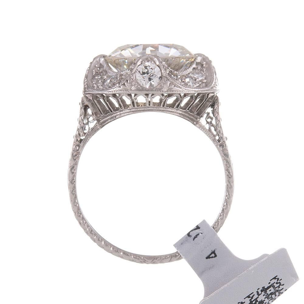 Women's Art Deco 4.00 Carat Round Diamond Ring