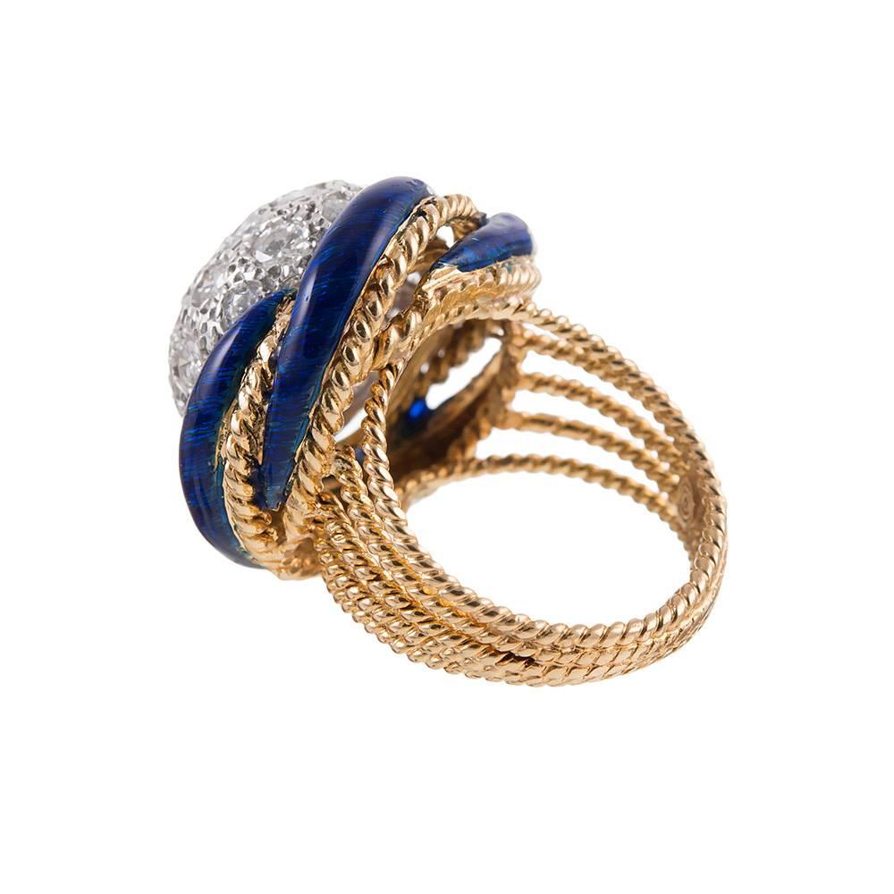 Blauer Emaille-Diamant-Gold-Kuppelring aus den 1960er Jahren im Zustand „Hervorragend“ im Angebot in Carmel-by-the-Sea, CA