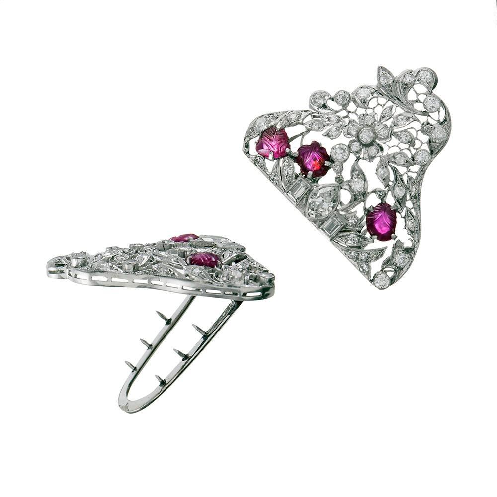 Edwardian Carved Ruby Diamond Platinum Double Clips In Excellent Condition In Carmel-by-the-Sea, CA