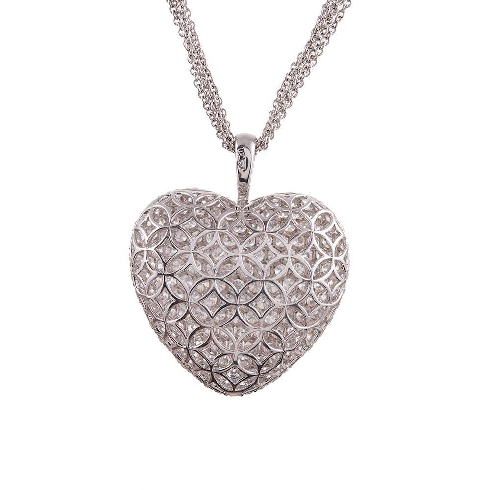 16.50 Carats Diamonds “Puff” Heart Pendant In Excellent Condition In Carmel-by-the-Sea, CA