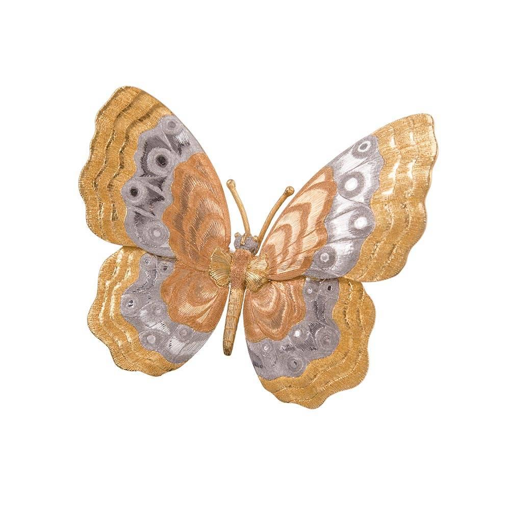 Buccellati's incredible goldsmith technique has been fully utilized to create dramatic butterfly brooch, resulting in the achievement of lifelike detail that is entirely striking. 2.75 by 2.25 inches of absolute splendor will adorn your lapel. Look