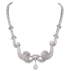 1950s 10.30 Carats Diamonds Platinum Necklace