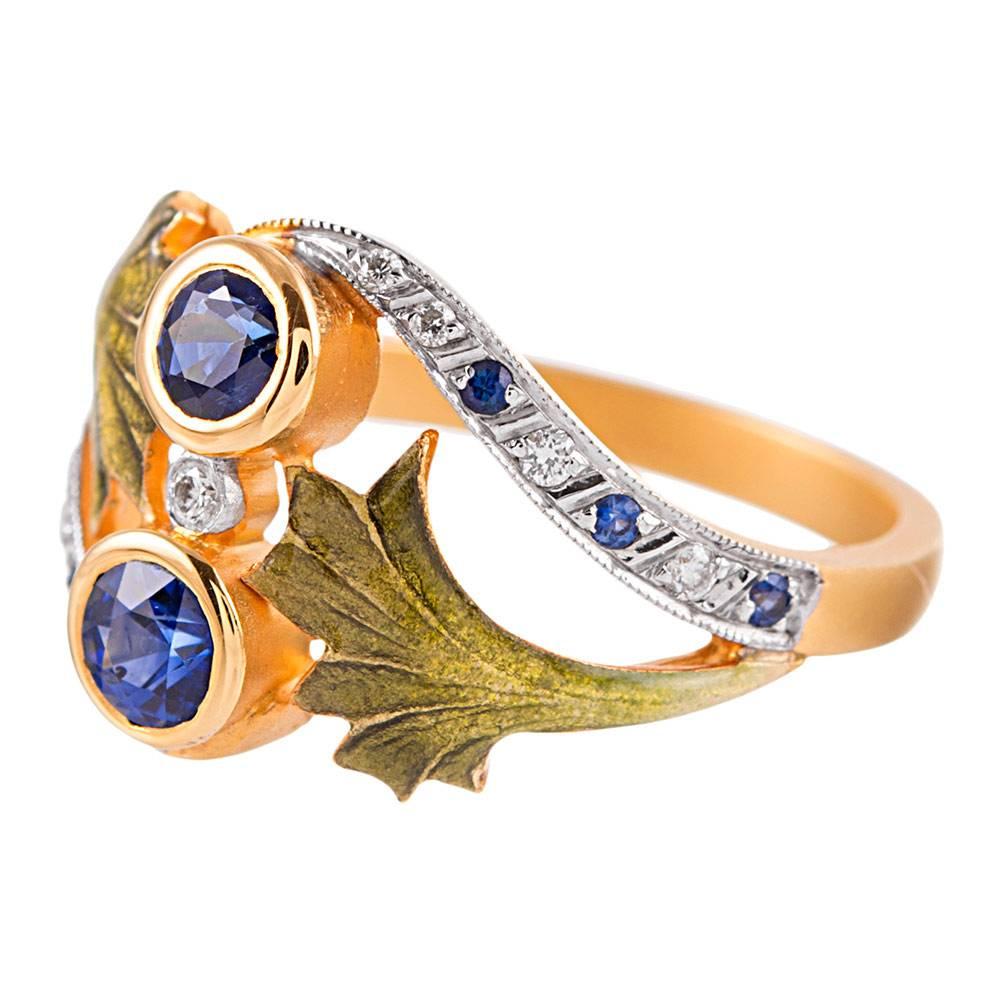 Since 1839, Masriera has been creating ultra-feminine fine jewelry with a unique style that is exclusive to this esteemed brand. Devotees immediately recognize the hallmarks of these timeless art nouveau-inspired accessories: sandblasted 18 karat