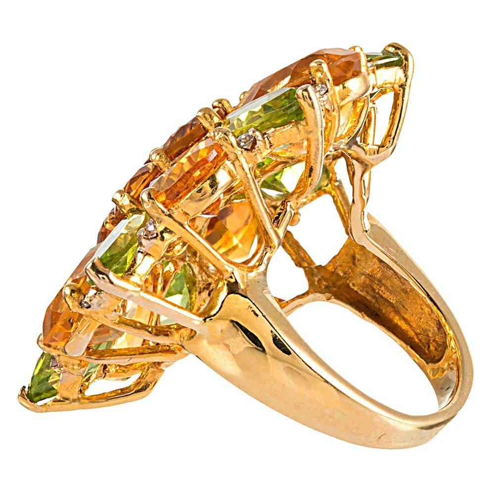 Anillo Flor de Corte Mixto Peridoto, Citrino y Diamante en Excelente estado para la venta en Carmel-by-the-Sea, CA