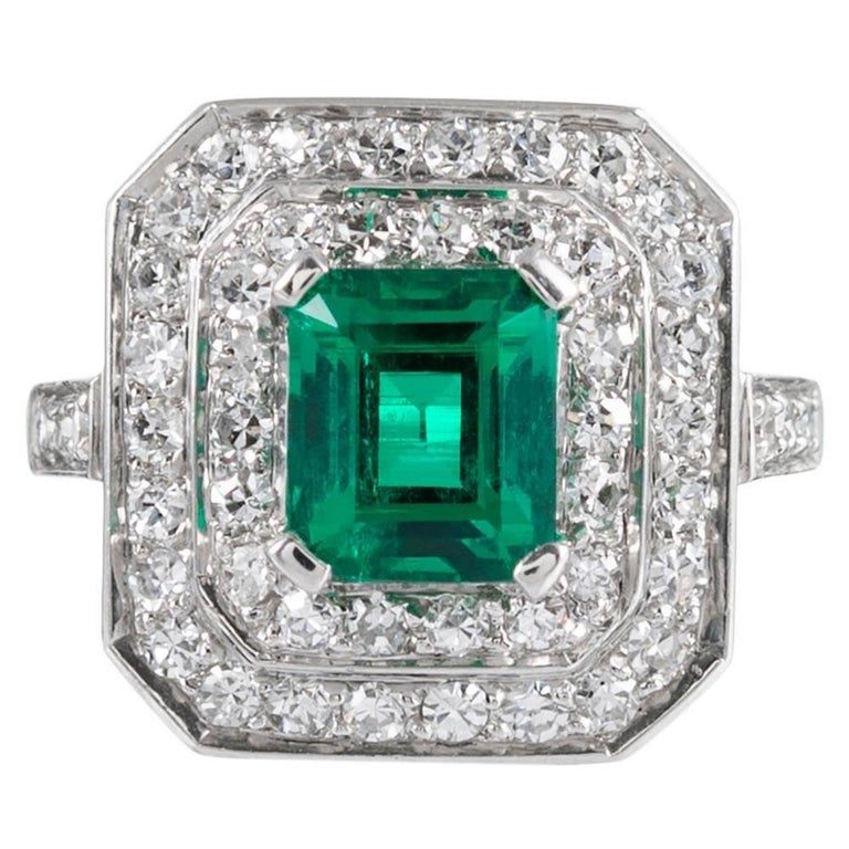 Art Deco 1.20 Carat Colombian Emerald and Diamond Ring For Sale at 1stdibs