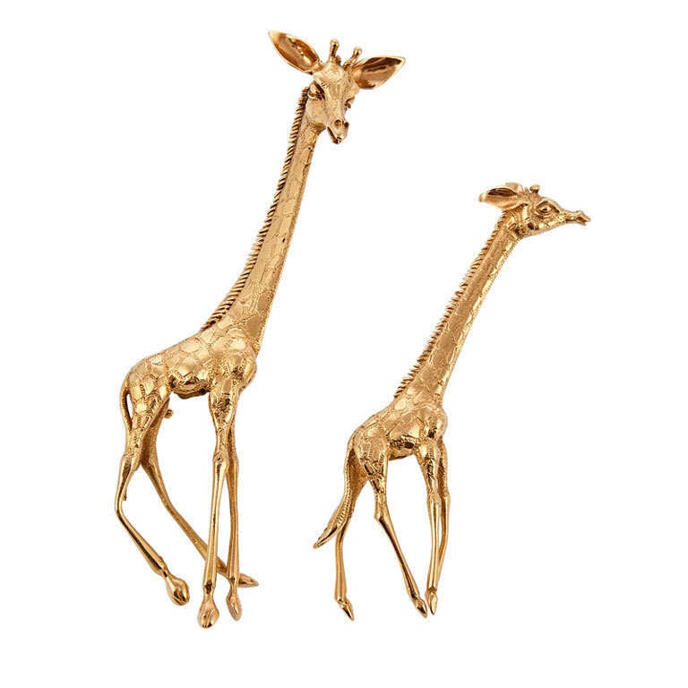 Kutchinsky English Fine Yellow Gold Large Giraffe Brooch Set
