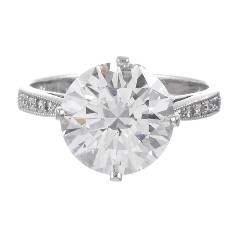 3.71 carat J/Vs2 Round Diamond Solitaire Ring