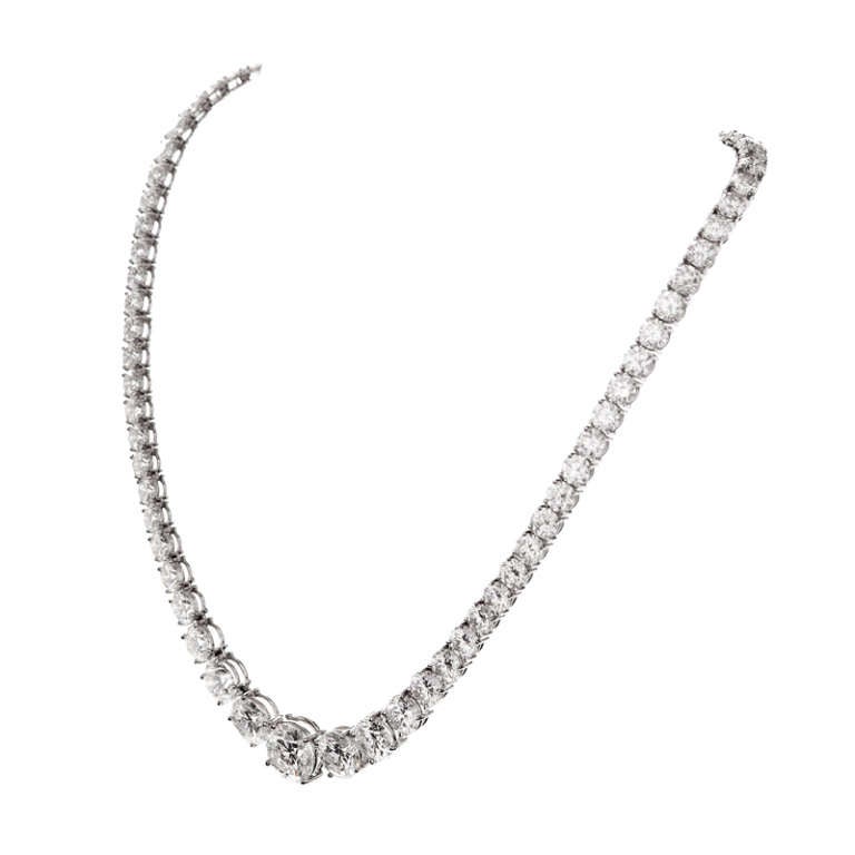 Important Diamond Riviere Necklace In Excellent Condition In Carmel-by-the-Sea, CA