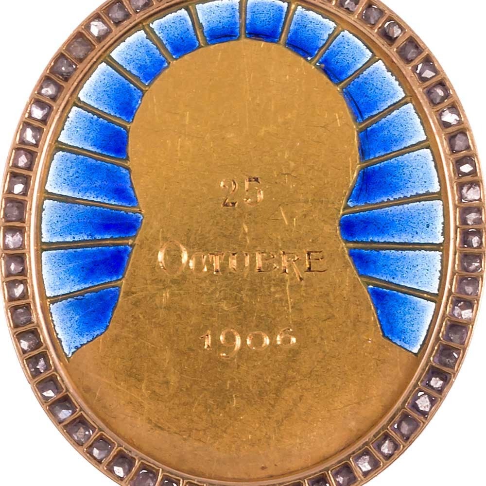 1906 F. Vernon Enamel Diamond Gold Madonna Pendant In Excellent Condition In Carmel-by-the-Sea, CA