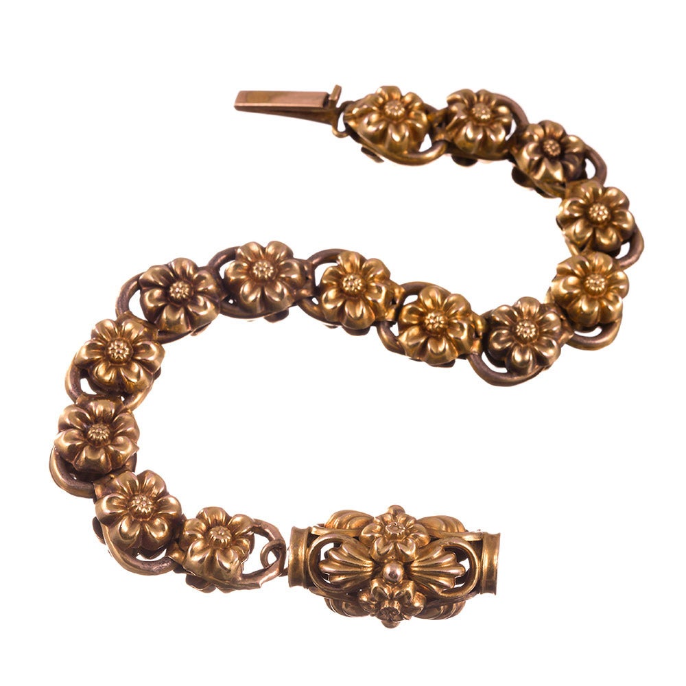 Victorian Golden Flower Garland Bracelet In Excellent Condition In Carmel-by-the-Sea, CA