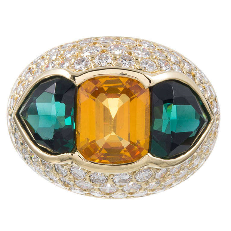 Bague dôme en saphir jaune, tourmaline verte et diamants en vente