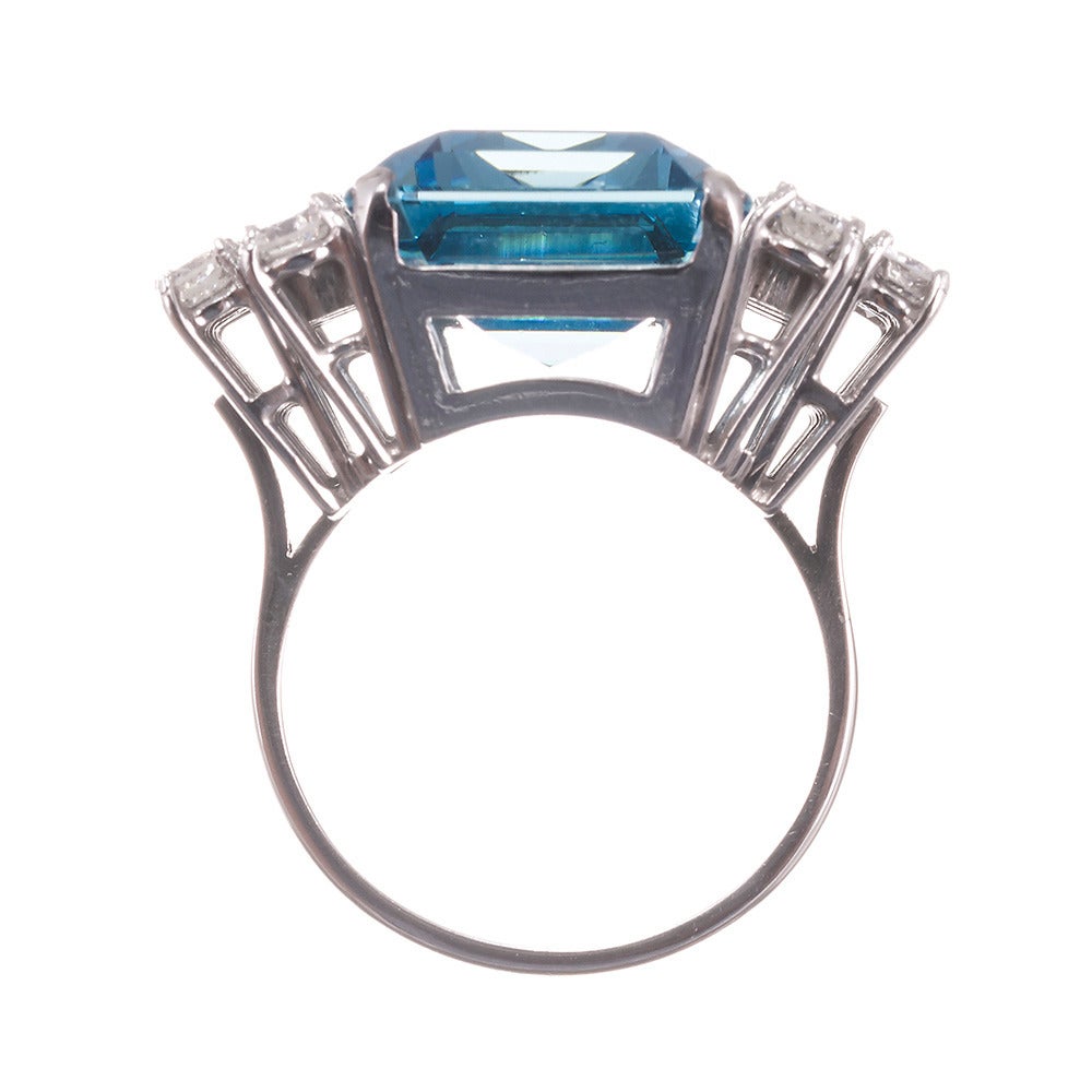 Women's 19 Carat Aquamarine Diamond Platinum Ring