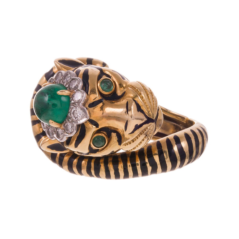 David Webb Enamel Emerald  Diamond Tiger Ring In Excellent Condition In Carmel-by-the-Sea, CA
