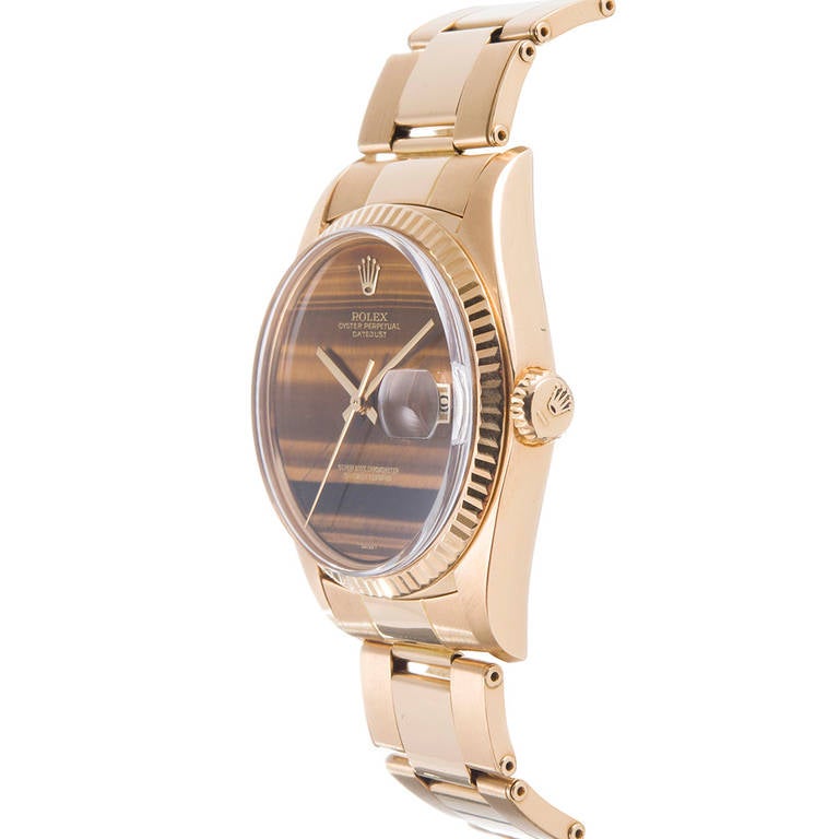 Multiple points of note with this watch, relevant to the astute collector: Plastic-crystal Datejusts in gold, particularly those pieces with special dials are becoming so popular with enthusiasts that they reside in a category of their own. This is