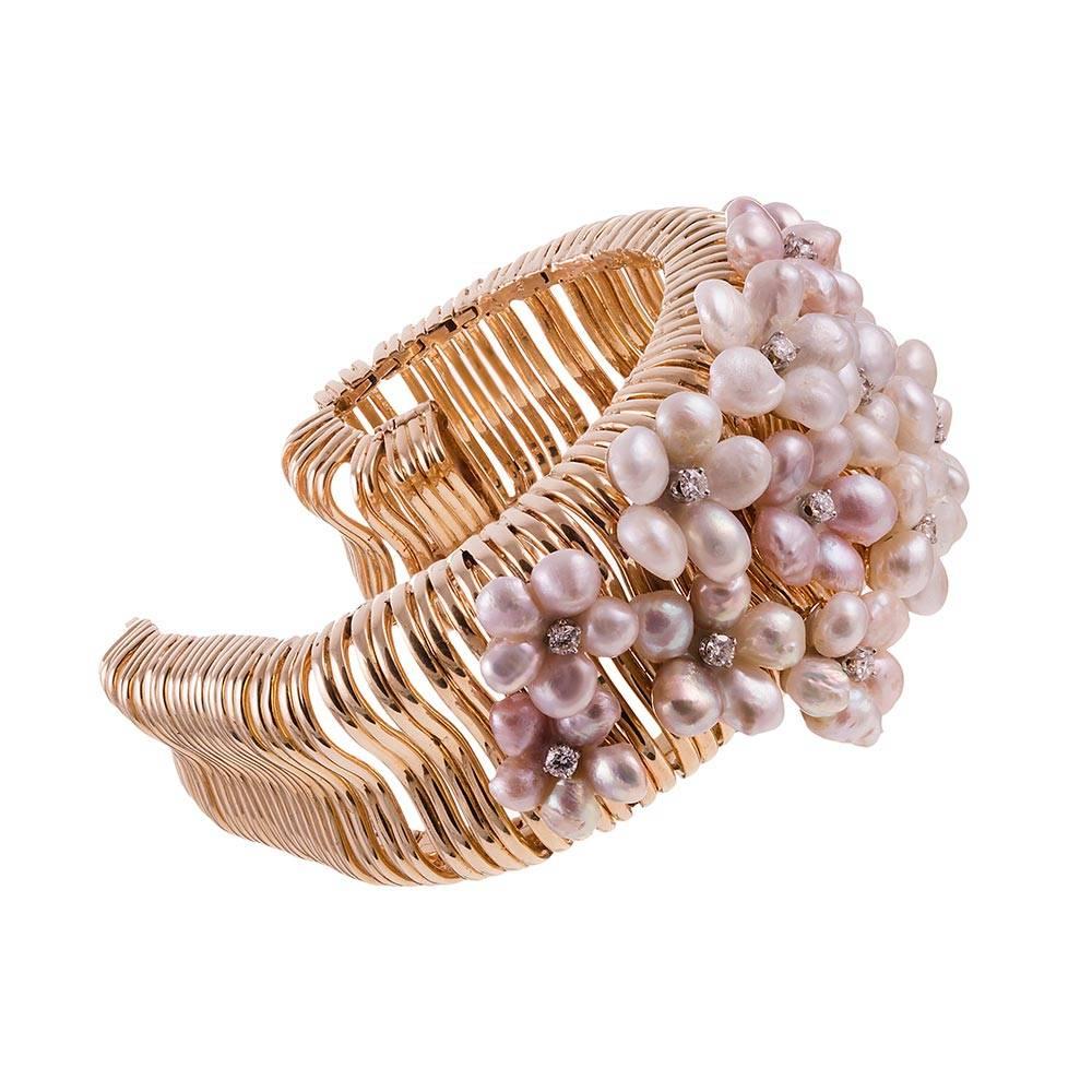 A whimsical design, compliments of the Hollywood 
