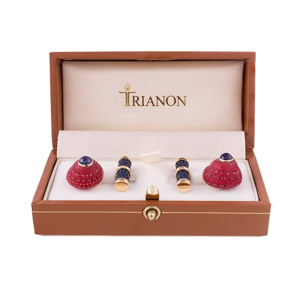 Trianon Top Shell Stingray Sapphire Gold Cufflinks In New Condition In Carmel-by-the-Sea, CA