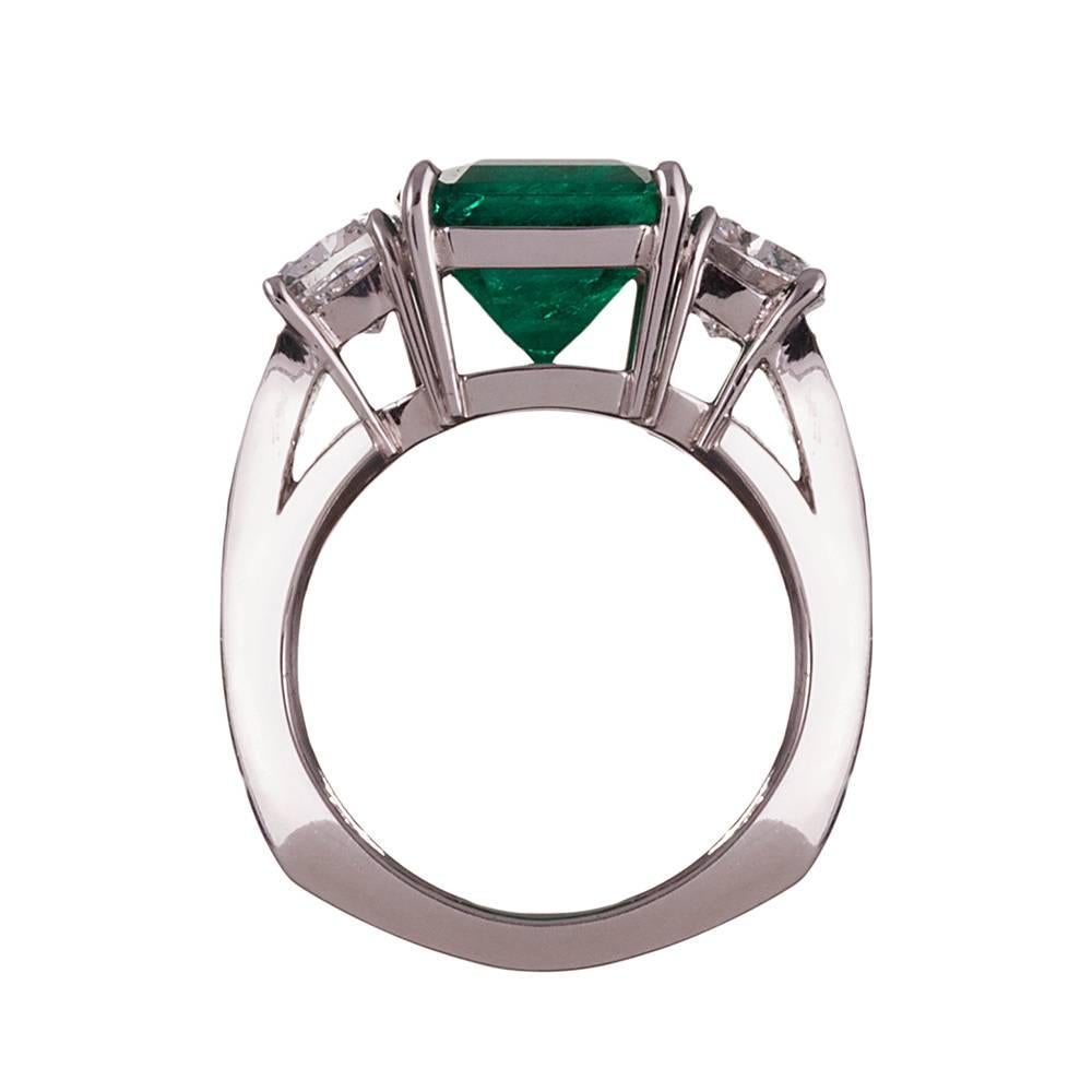 Women's 4.56 Carat Colombian Emerald Diamond Ring