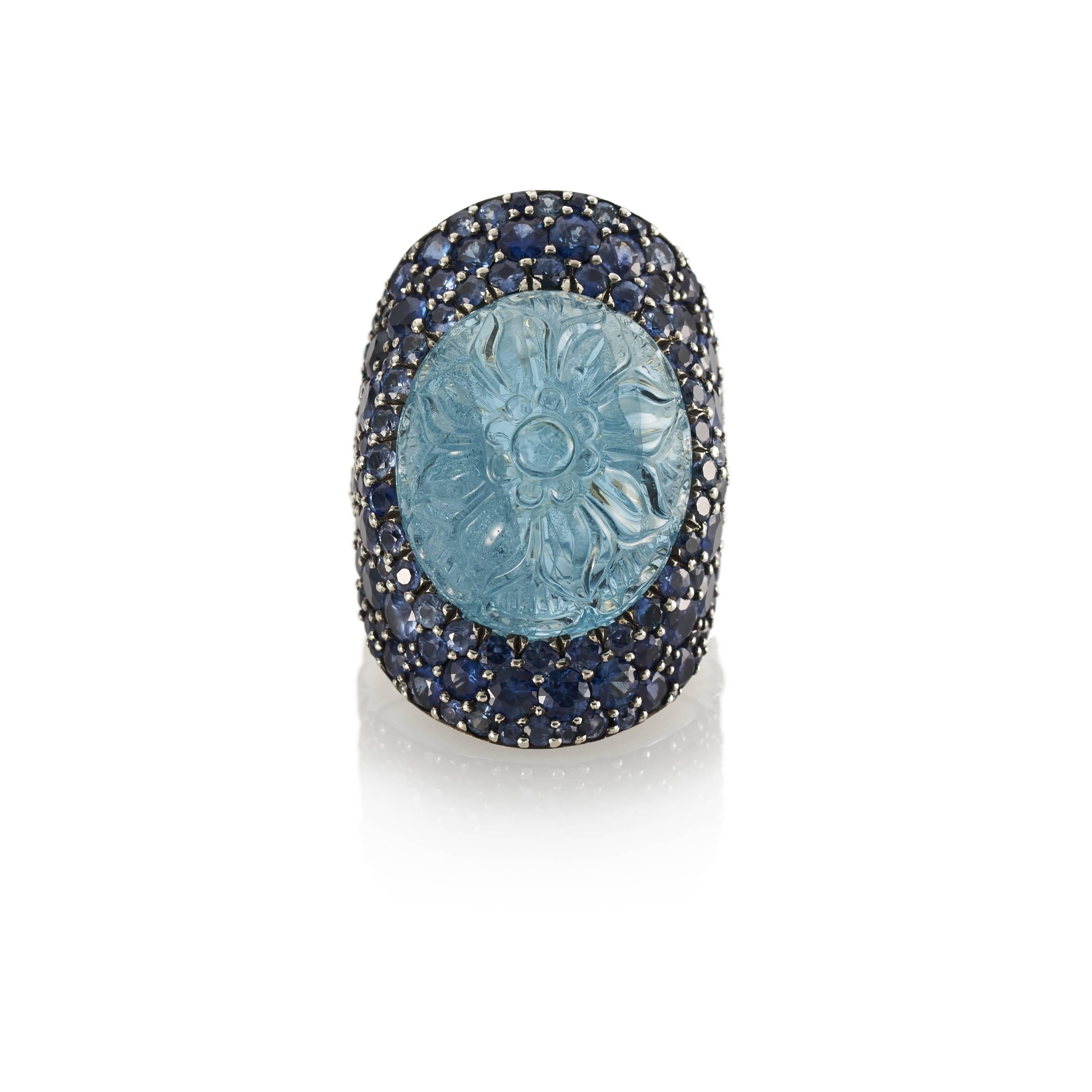 Stunning Hand Carved 30.54 Carat Aquamarine Sapphire Diamond Silver Gold Ring In New Condition In Princeton, NJ