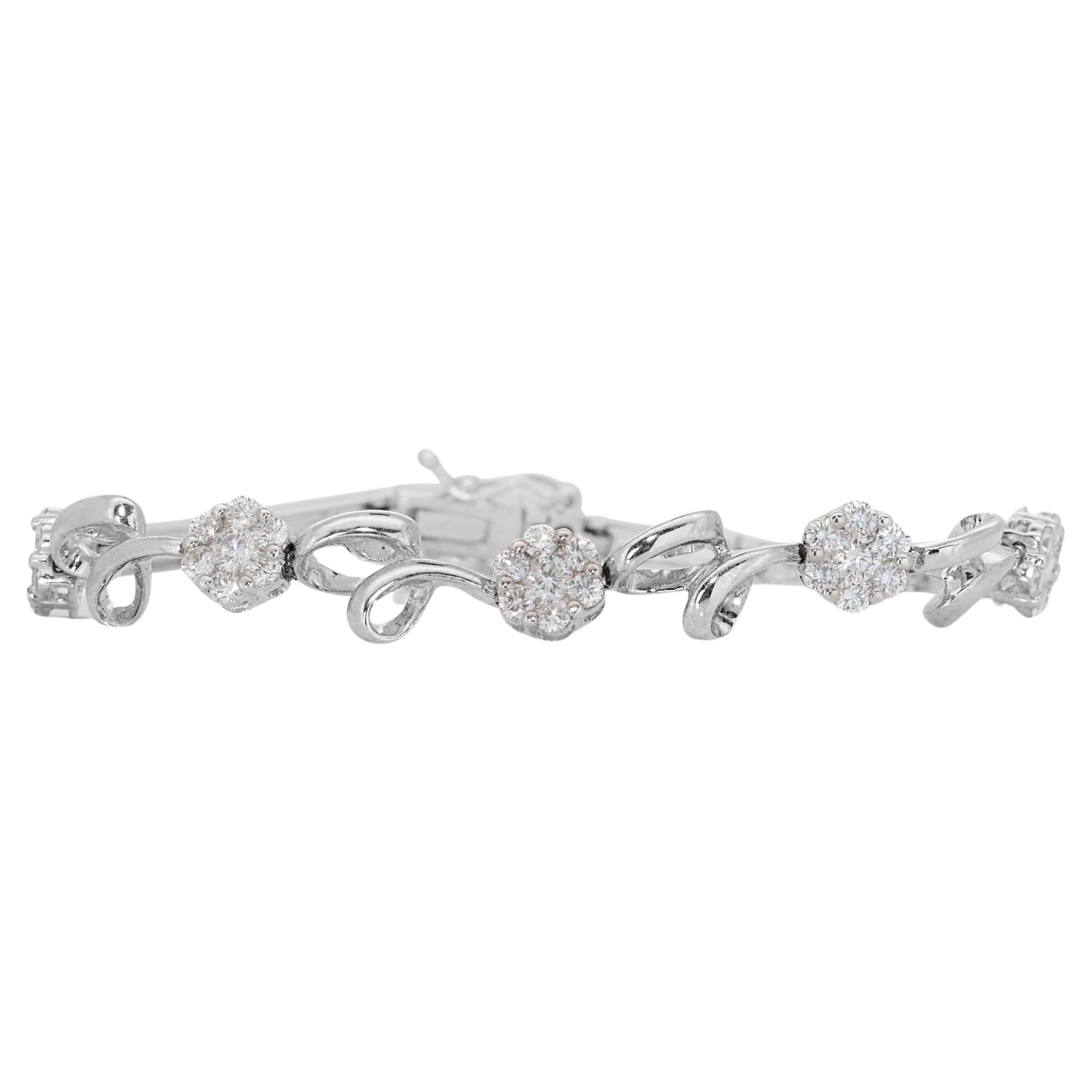 Beautiful 18K White Gold Diamond Bracelet with 0.70 Ct Natural Diamonds For Sale