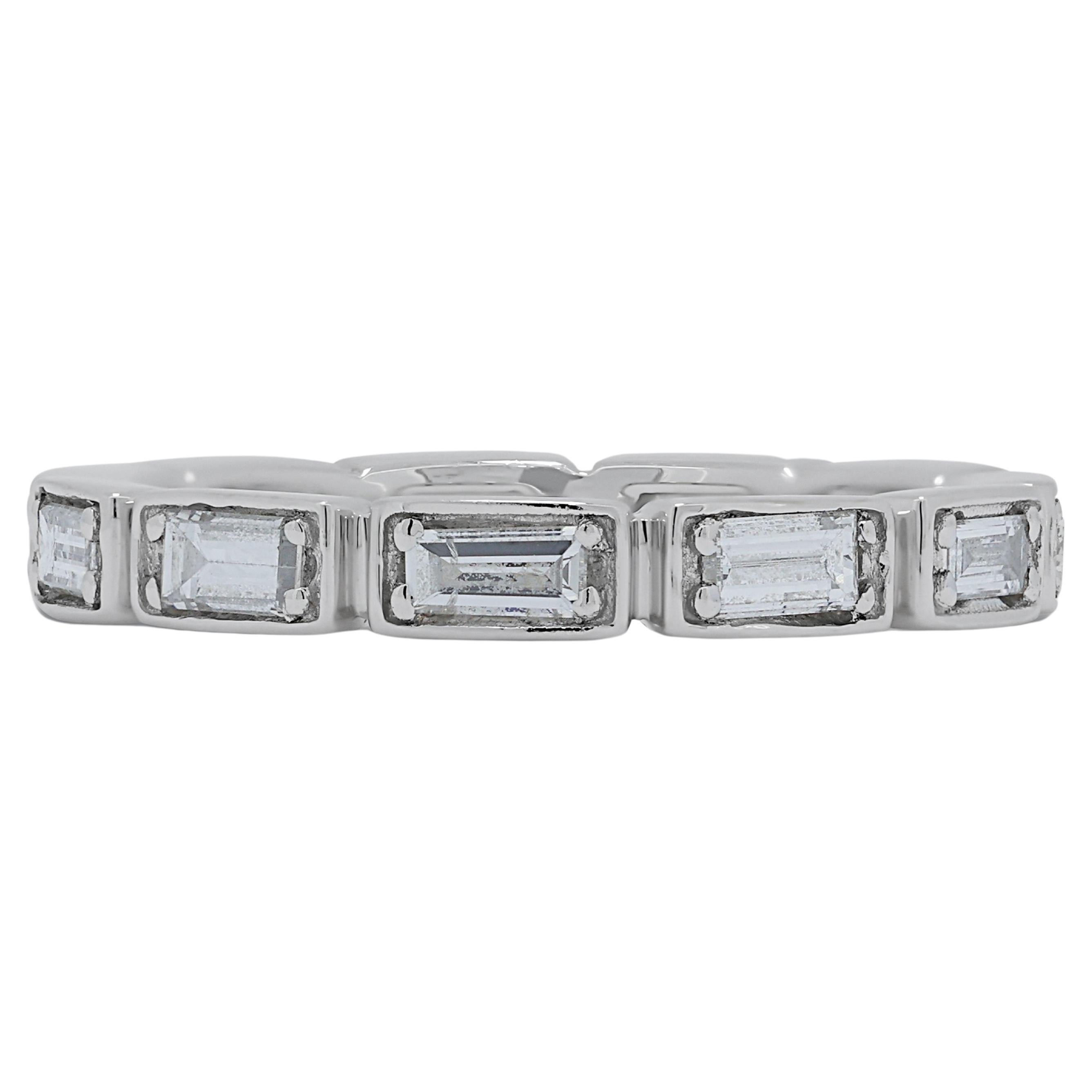 Enchanting 0.33ct Diamonds Band Ring in 18K White Gold For Sale