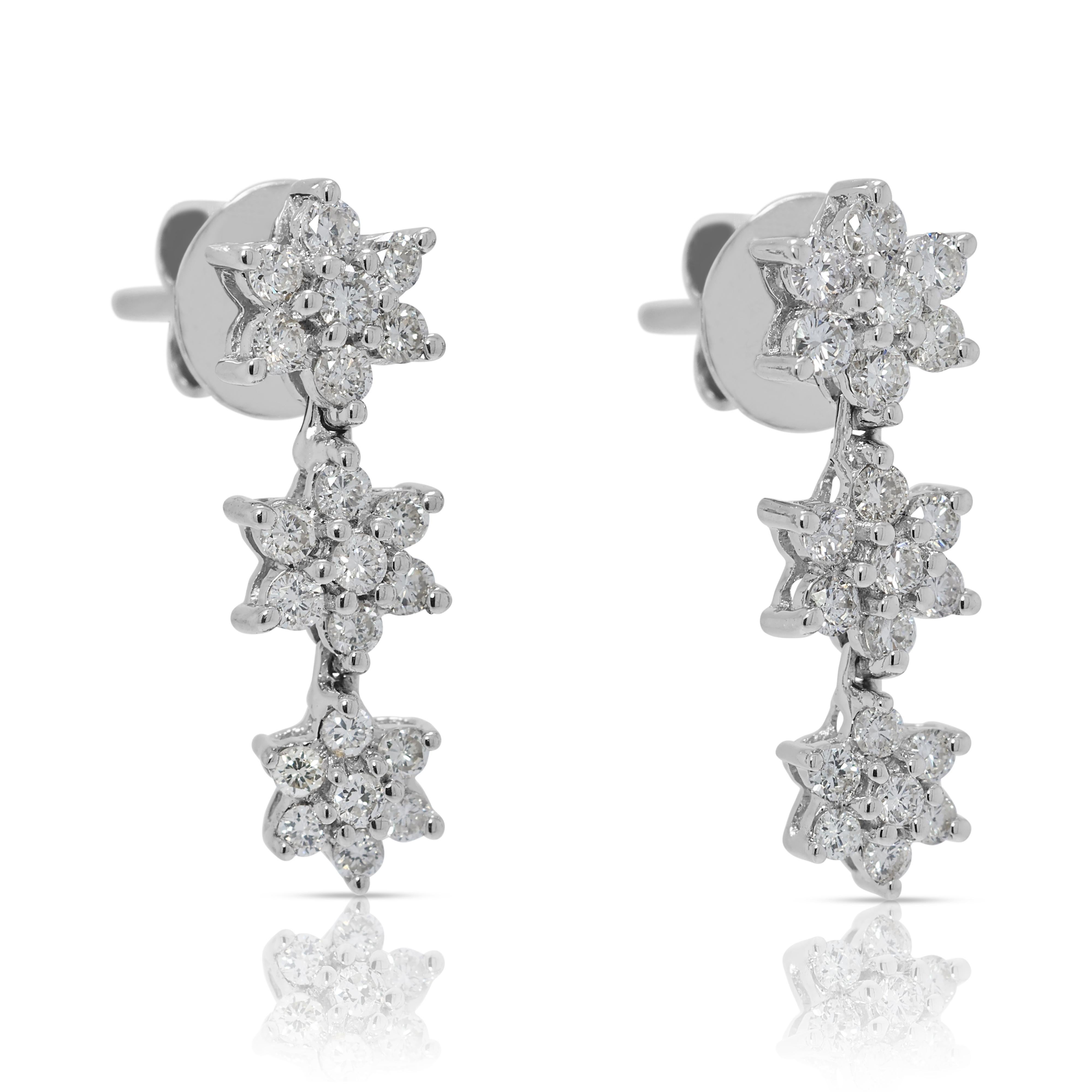 Taille ronde Gorgeous 0.42ct Natural Diamond Drop Earrings in 18K White Gold en vente