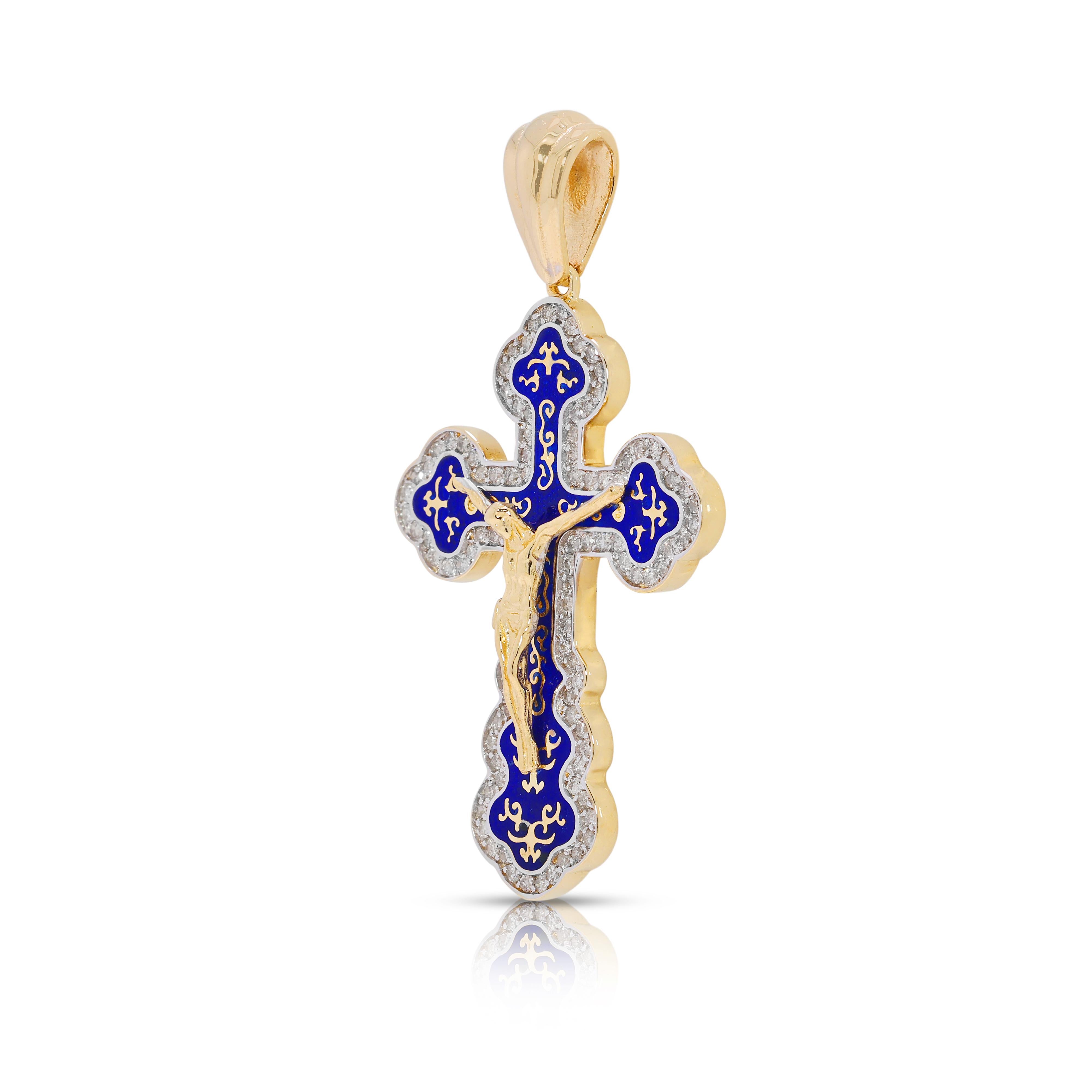 Pendentif croix en or jaune 14K avec diamant naturel de 0,54ct Excellent état - En vente à רמת גן, IL