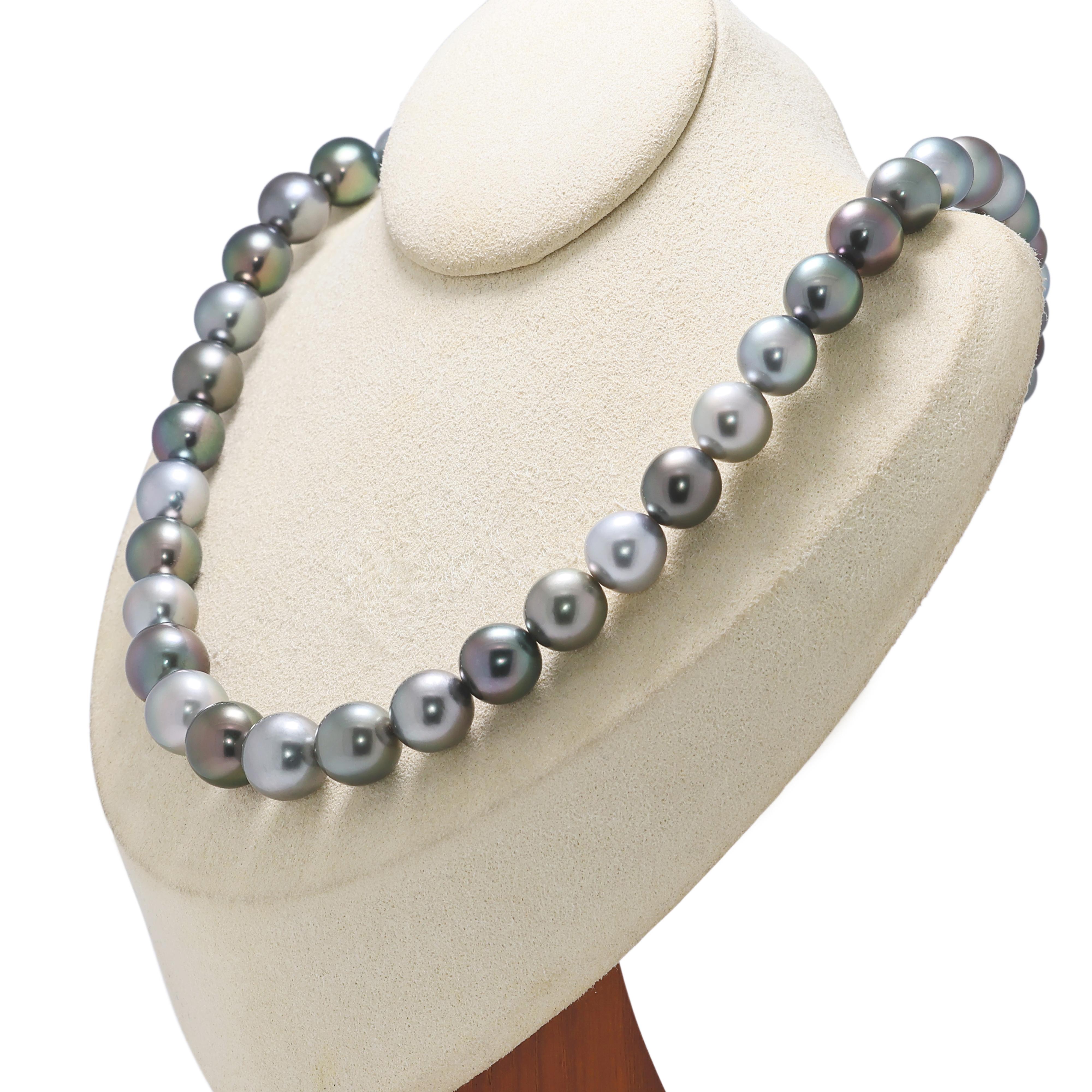 Taille ronde Collier sophistiqué de perles des mers du Sud de 10,9 mm en argent en vente