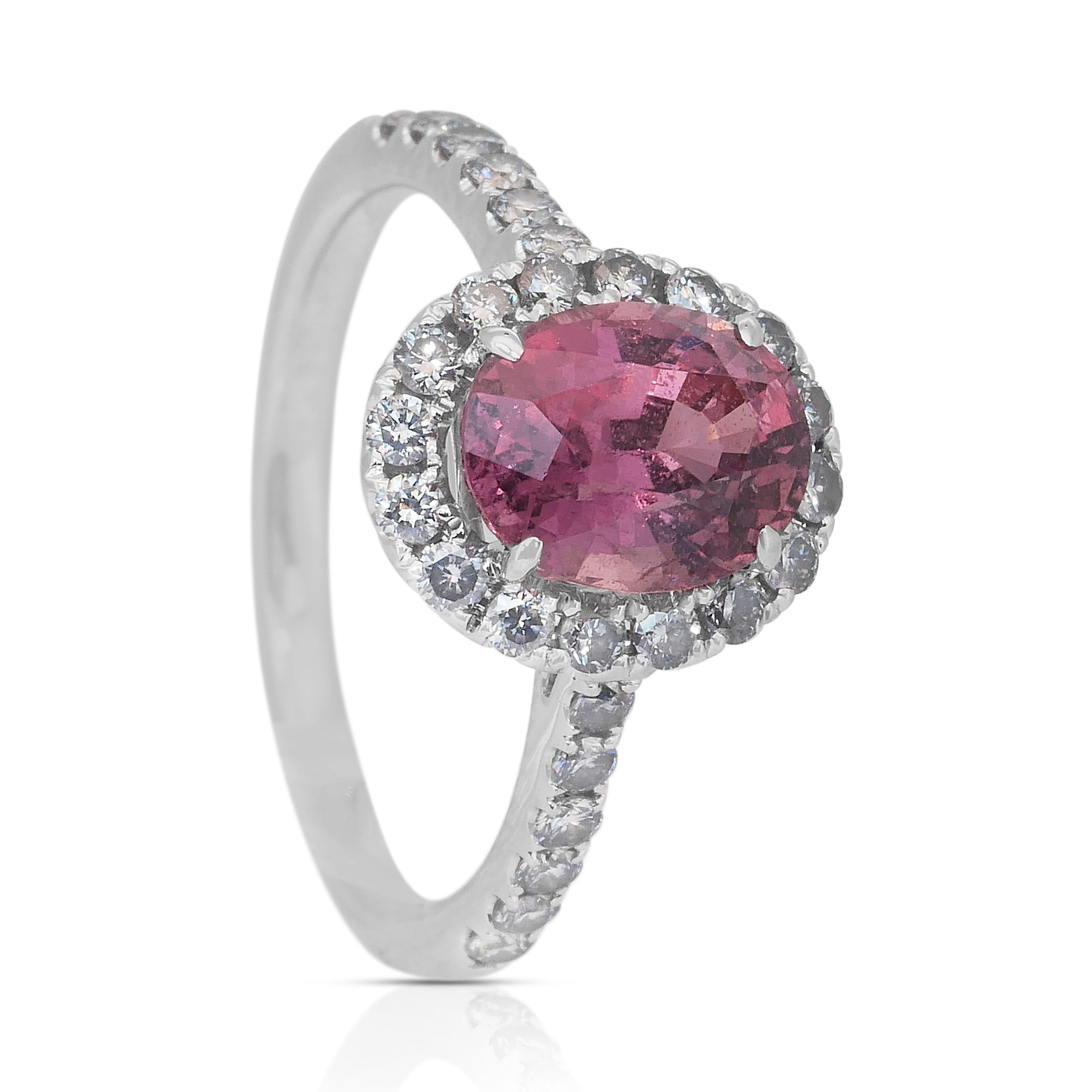 Stupendo anello a grappolo con diamanti e zaffiri Padparadscha da 2,36 carati in vendita 2