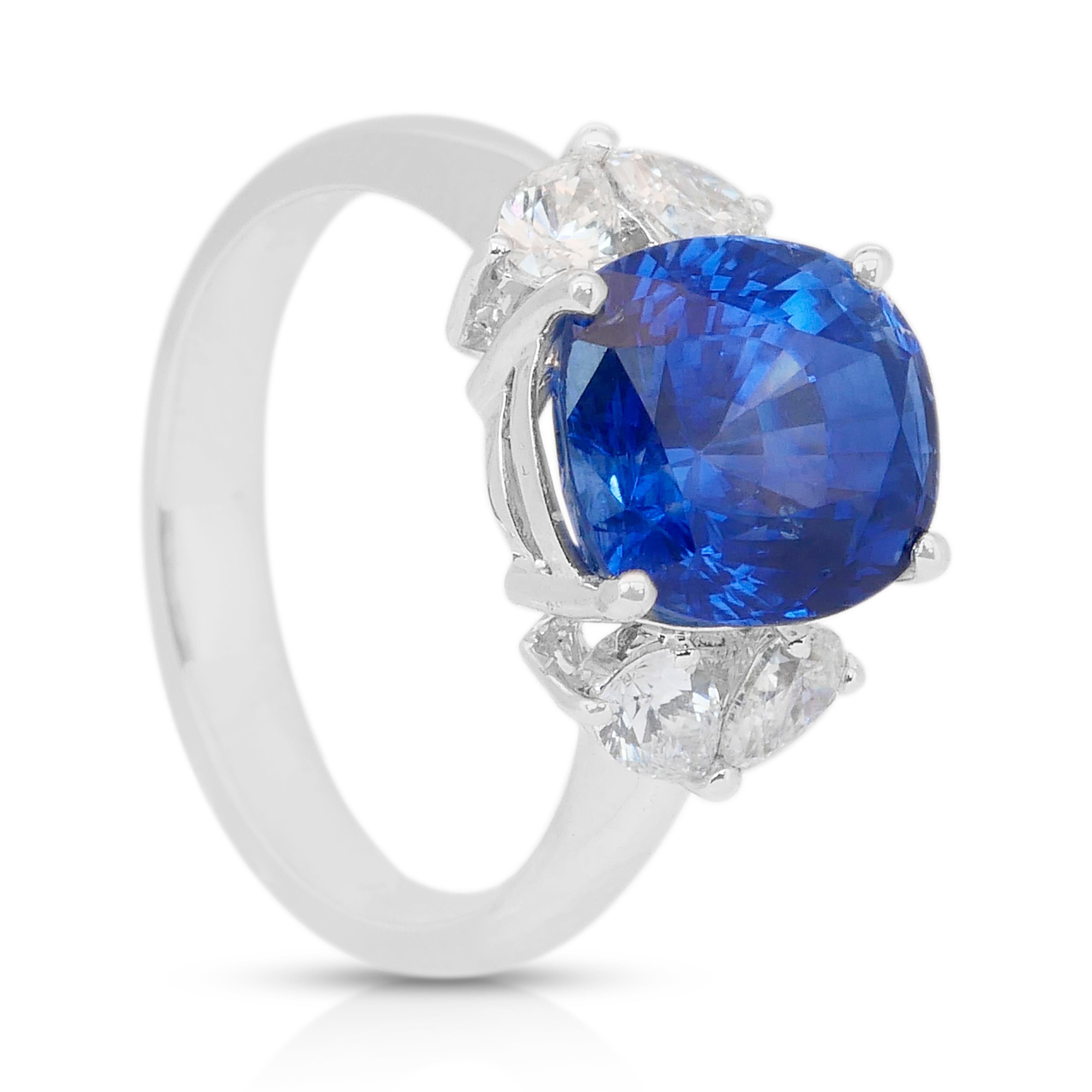 Fesselnder 5,70ct Saphir und Diamanten Ring in 18k Weißgold - GIA zertifiziert im Angebot 2