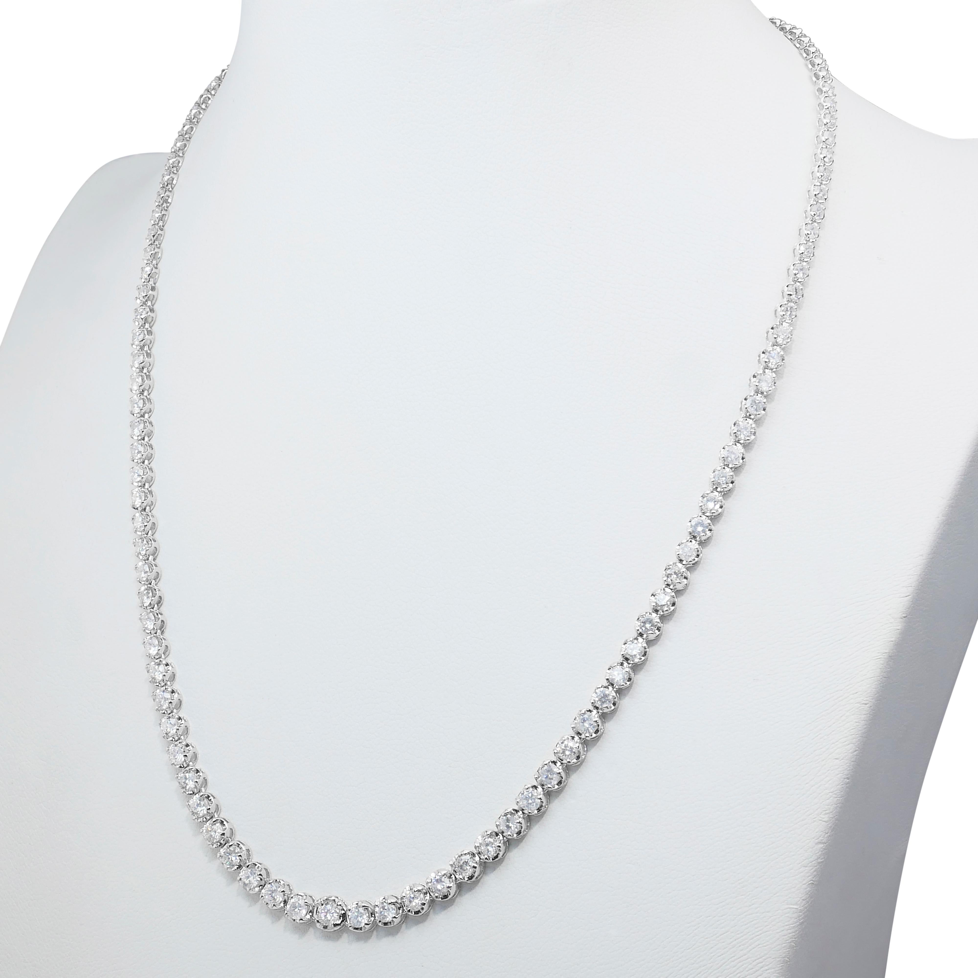 Squisita collana di diamanti naturali da 7,30 carati in oro bianco 18 carati - certificato IGI

Eleganza senza tempo per questa splendida collana in oro bianco 18 carati, impreziosita da 117 scintillanti diamanti rotondi per un totale di 7,30