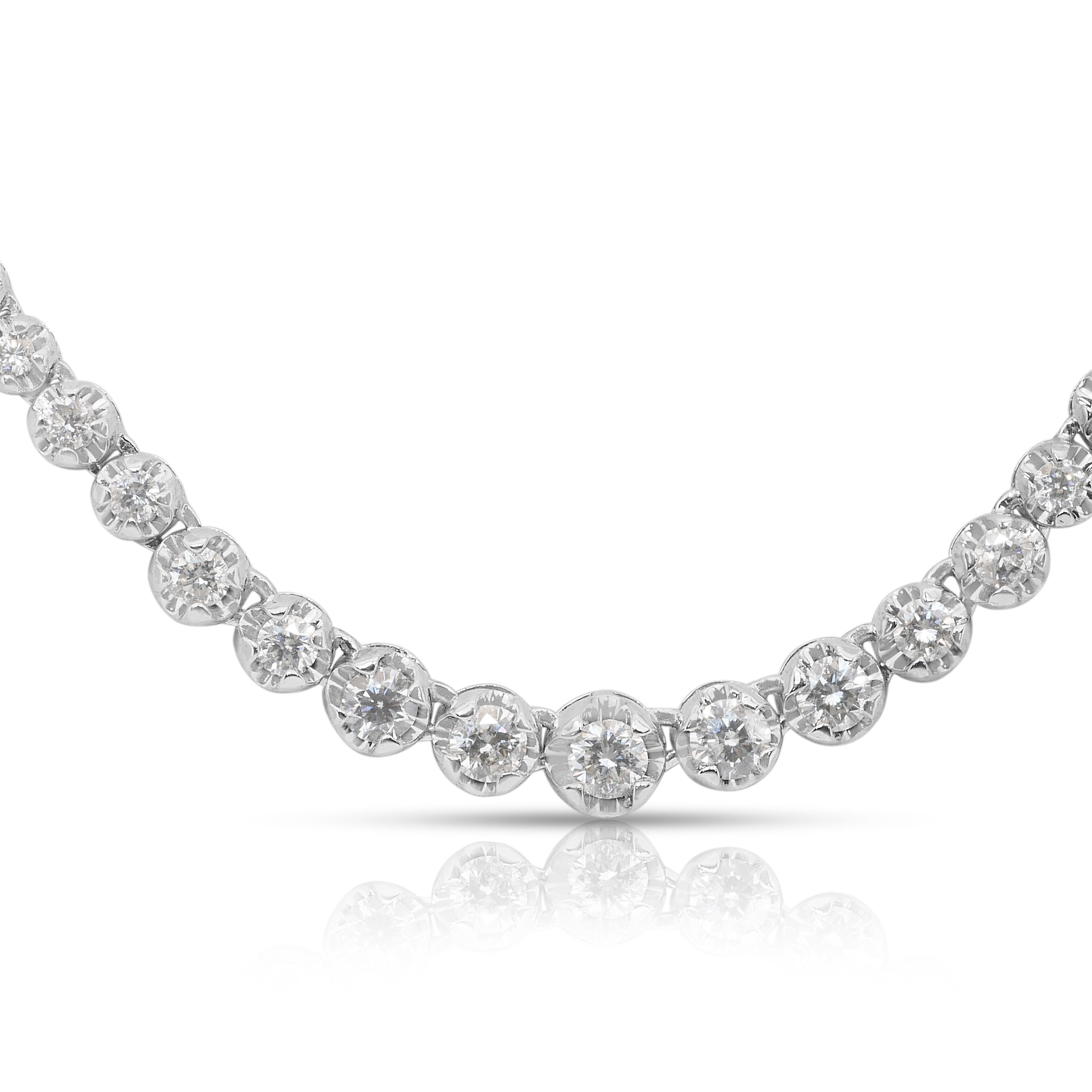 Sofisticata collana di diamanti naturali da 4,02 carati in oro bianco 18 carati - Certificato IGI in vendita 1