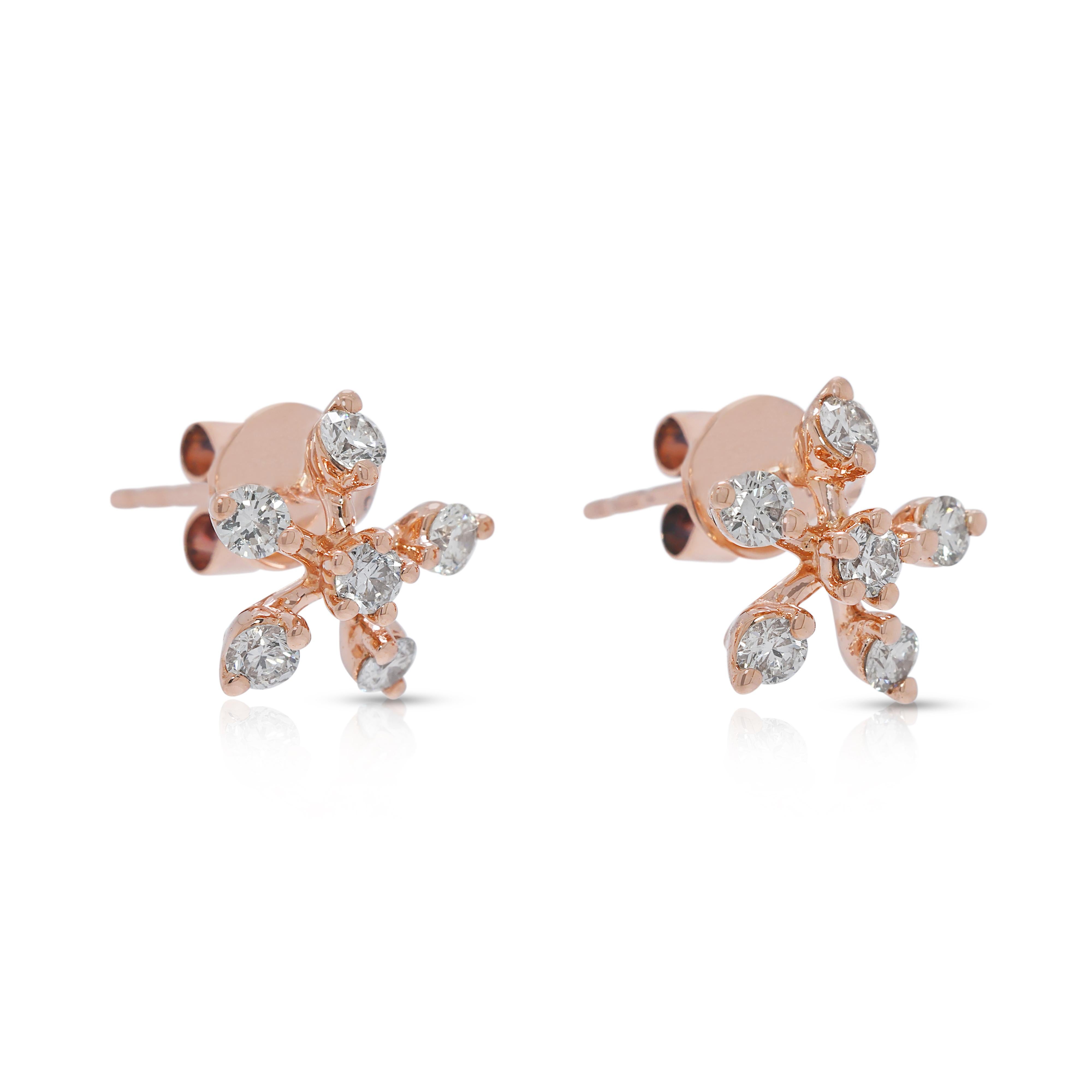 Taglio rotondo Elegance, orecchini a perno con fiori di diamante naturale da 0,30 carati in oro rosa 14 carati in vendita