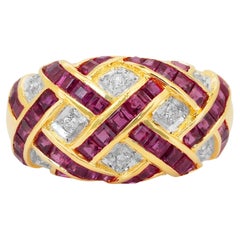 Hipnotizante Anillo de Cóctel de Rubíes y Diamantes de 2,18 ct en Oro Amarillo de 18k