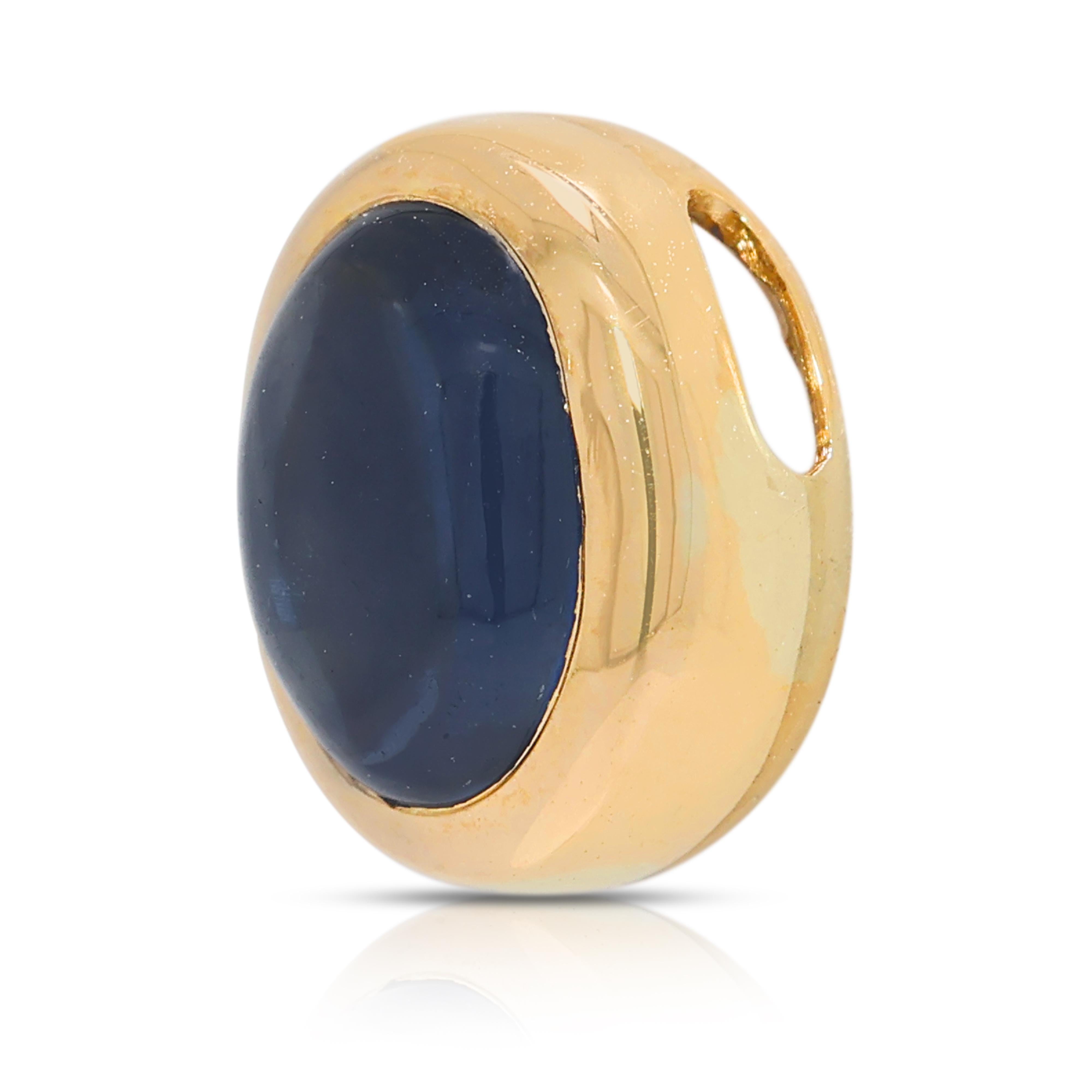 Exquisiter 0,08ct Saphir-Anhänger in 18K Gelbgold im Zustand „Neu“ im Angebot in רמת גן, IL